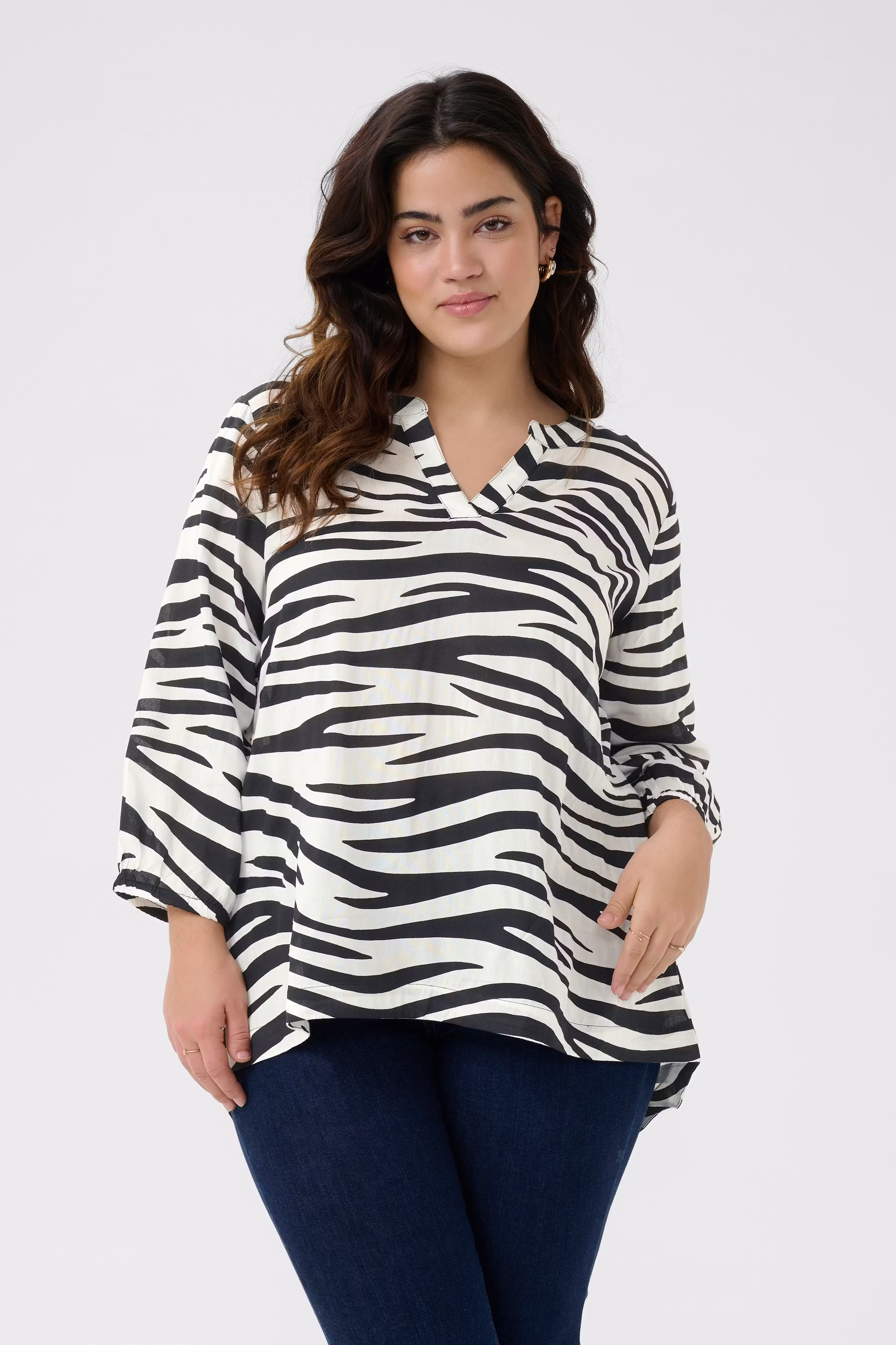 KCjanni Blouse LOOKBOOK FRONT 10583340-107828