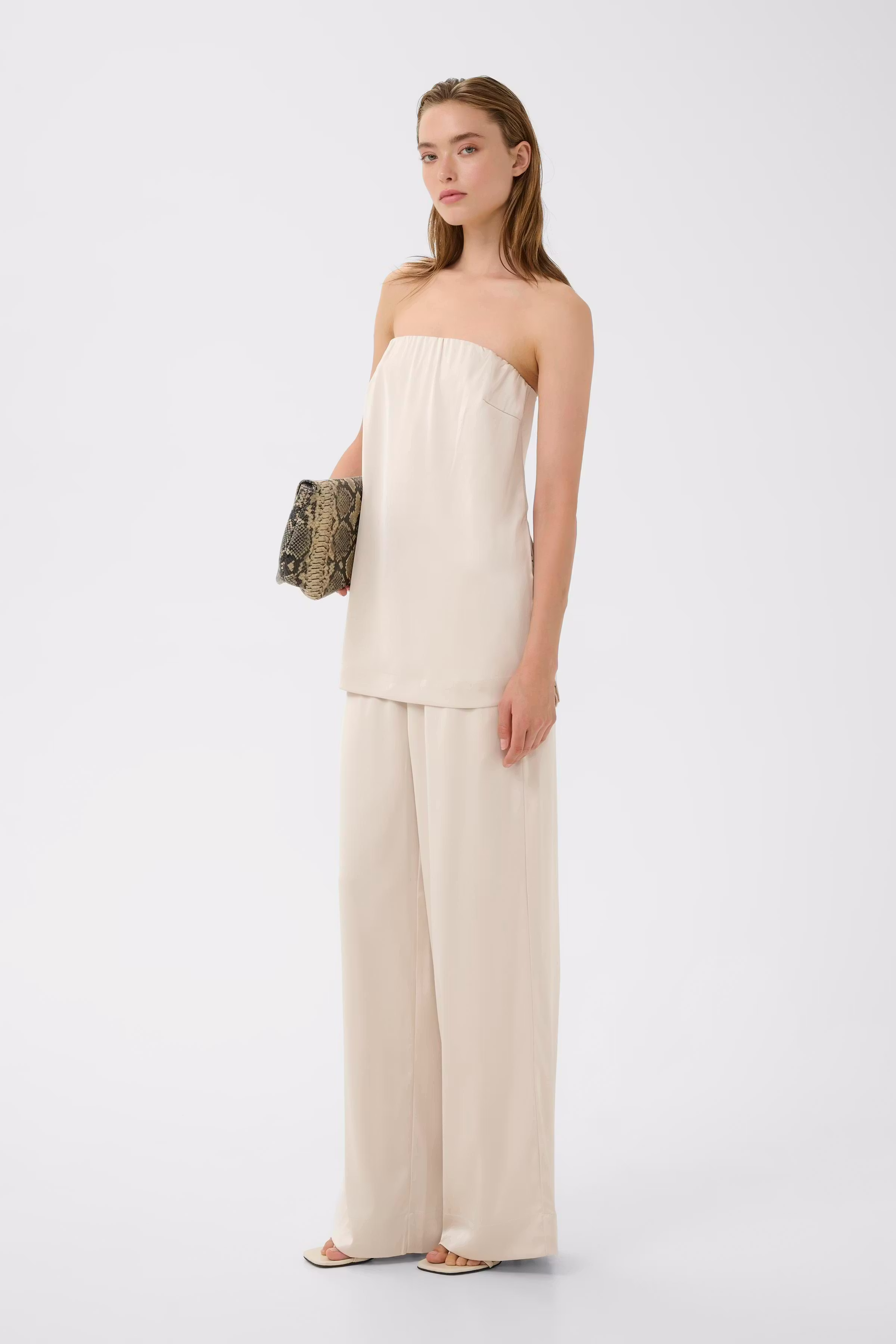 GZsonya Top LOOKBOOK FRONT 10911157-130905