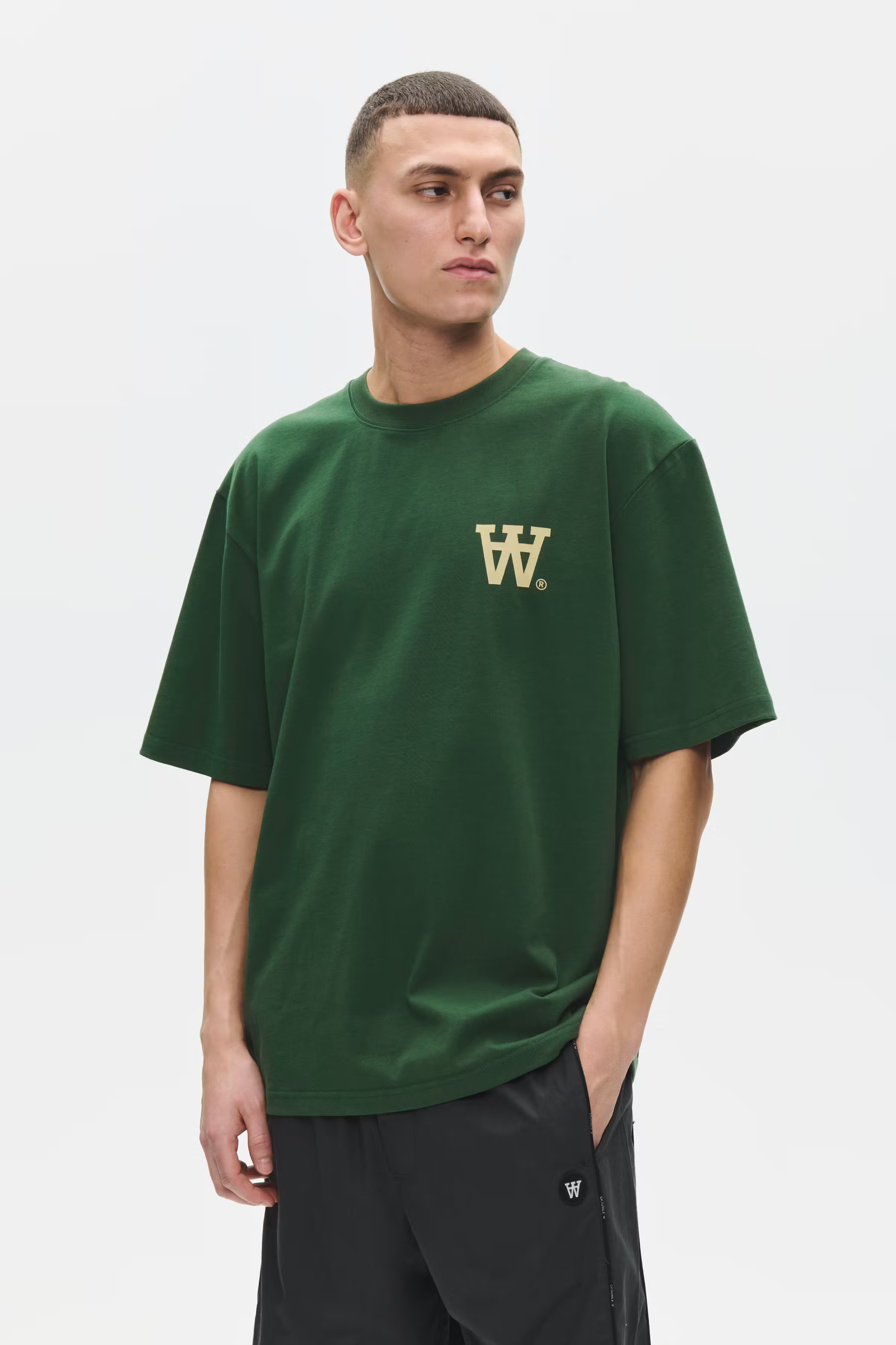 WWLiam T-shirt LOOKBOOK FRONT 30251546-196050