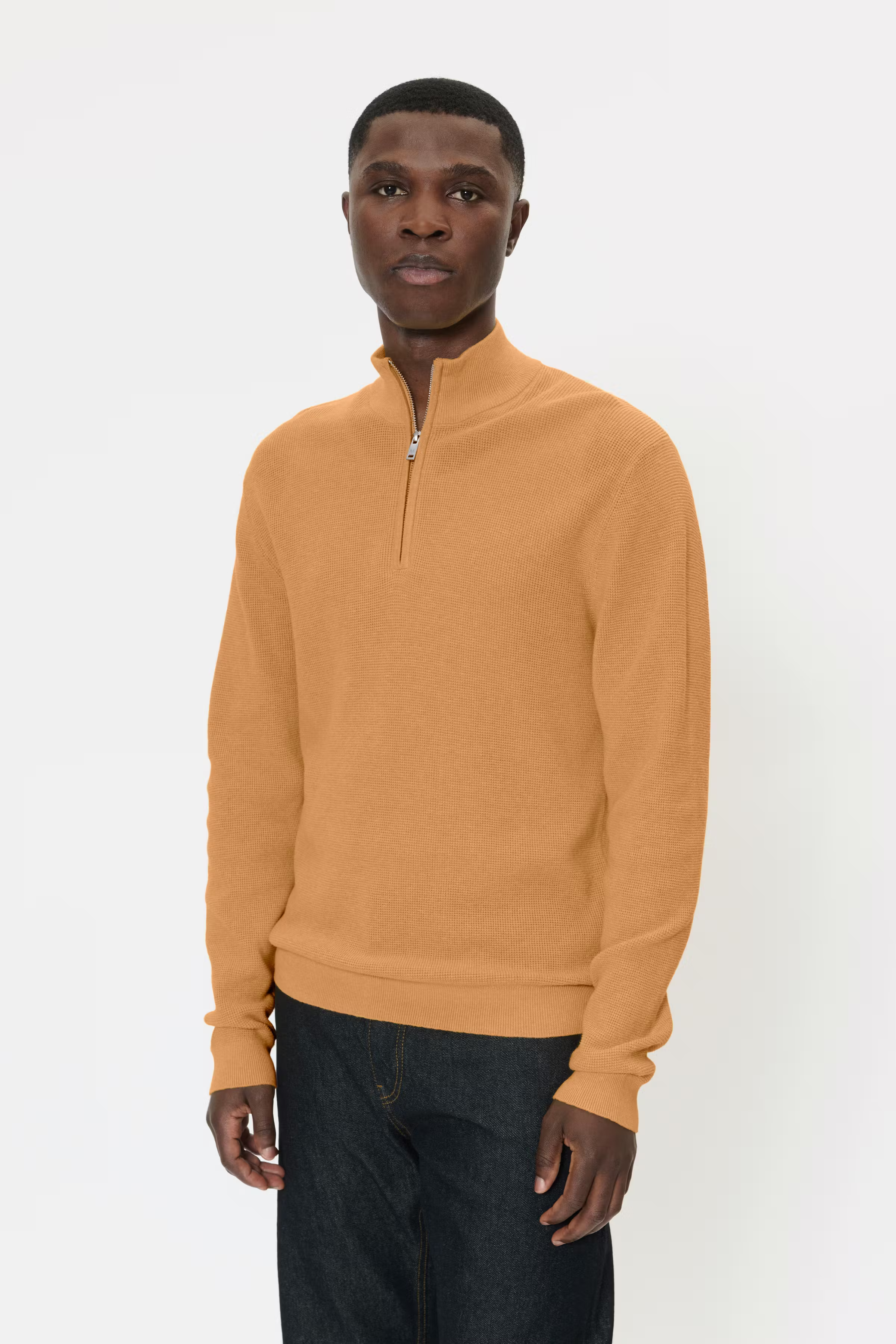 MAlagoon Half-Zip Pullover LOOKBOOK FRONT 30207192-130939