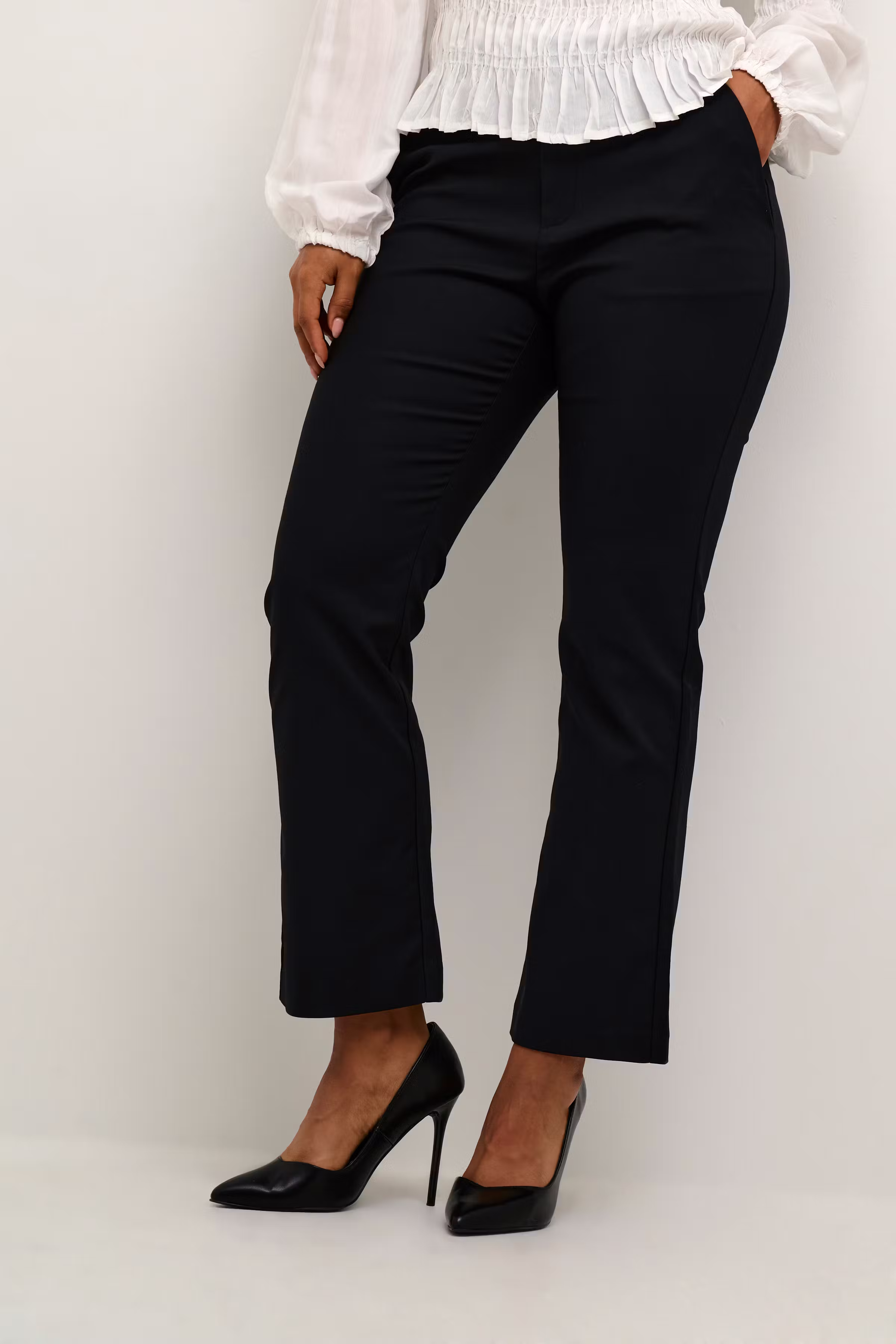 CRFirana Pantalon LOOKBOOK FRONT 10611870-100120