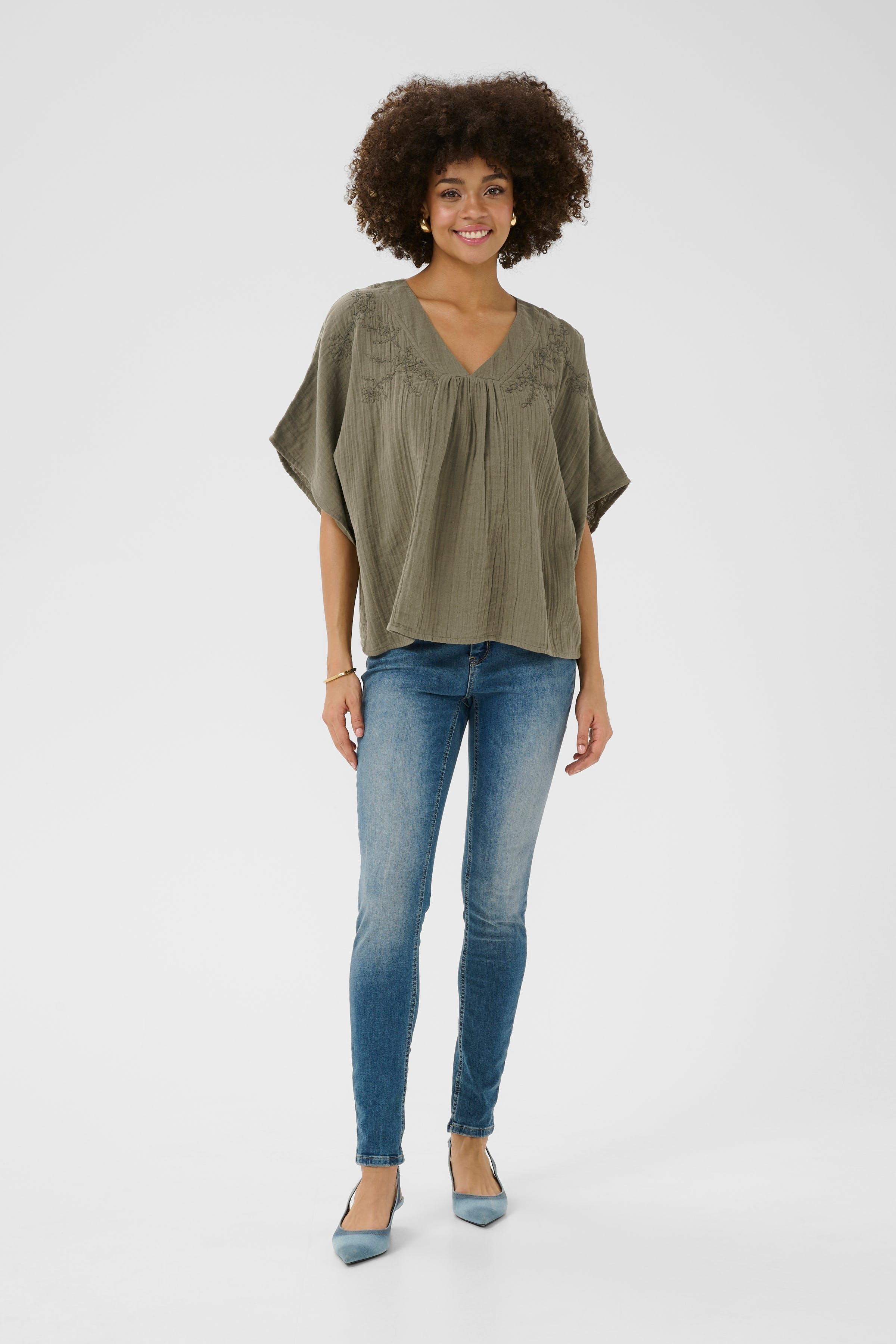 CUellis Bluse LOOKBOOK FRONT 50112179-170517