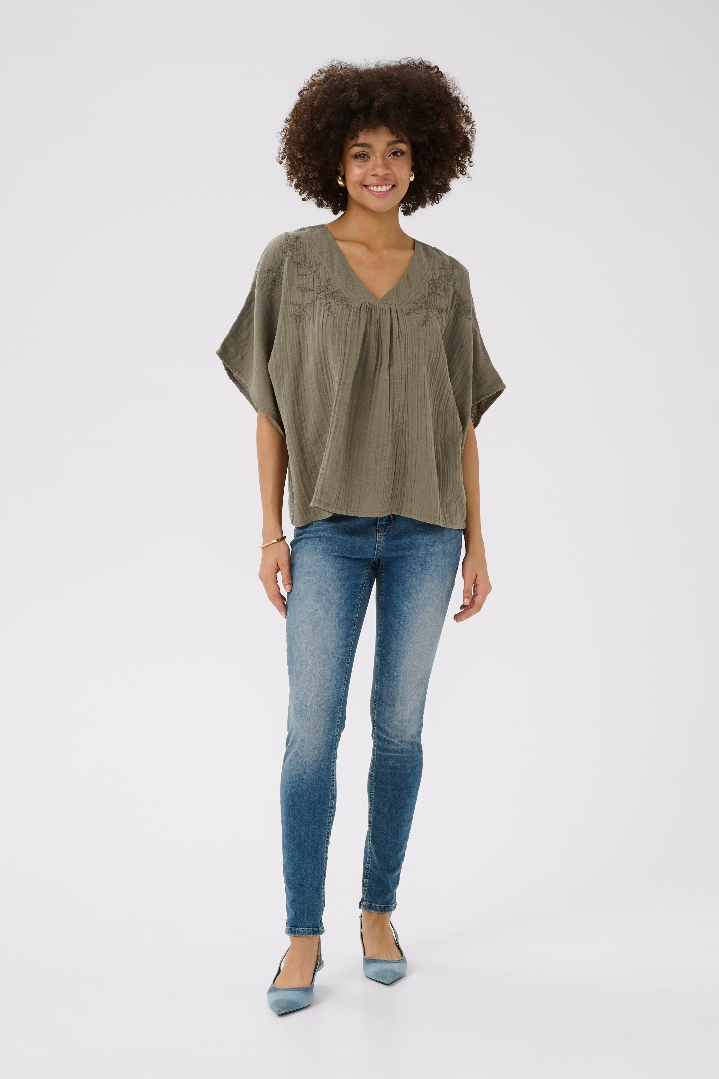 CUellis Blouse LOOKBOOK FRONT 50112179-170517