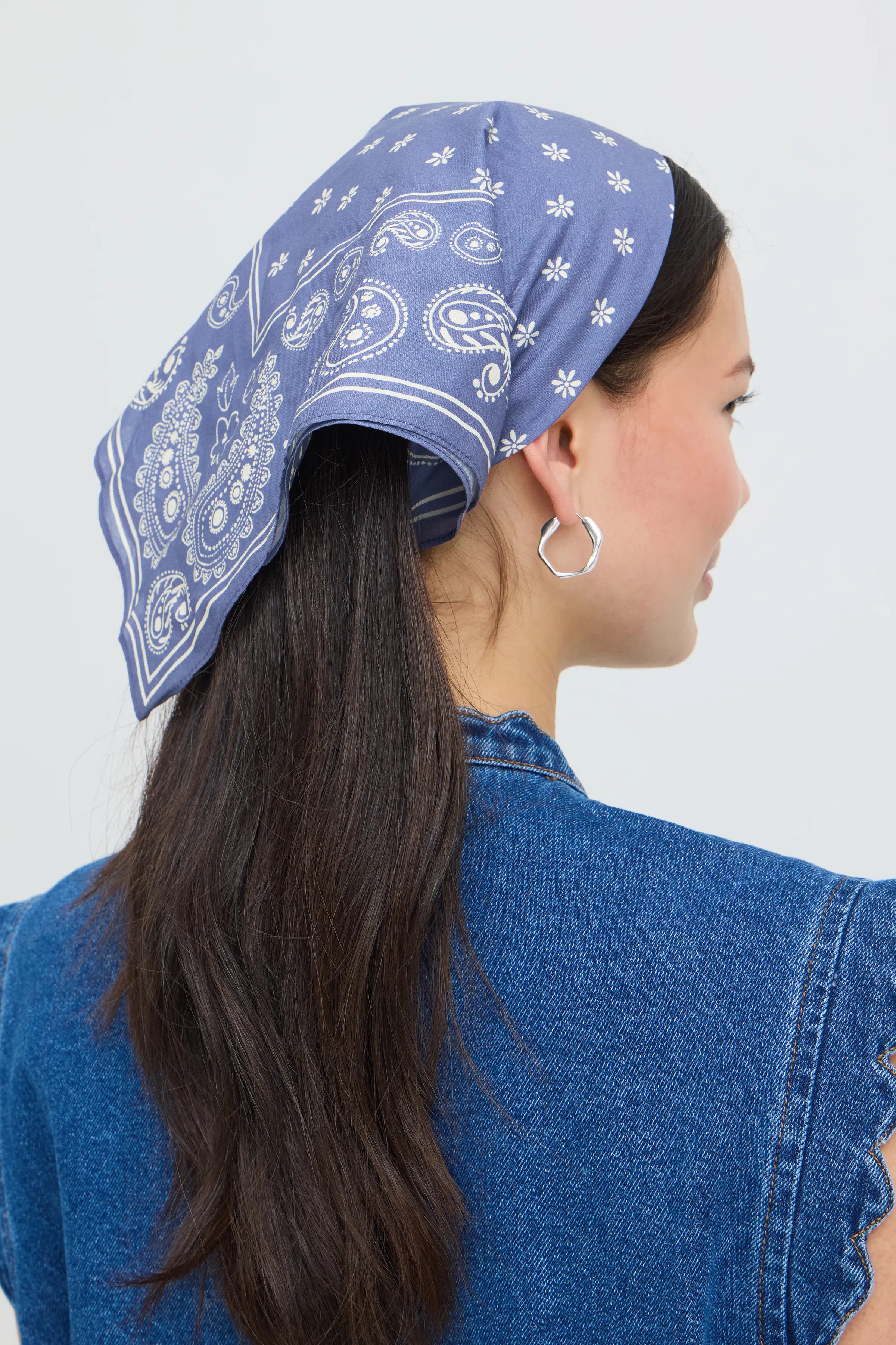 IAELOUISE Tuch LOOKBOOK FRONT 20126187-174021