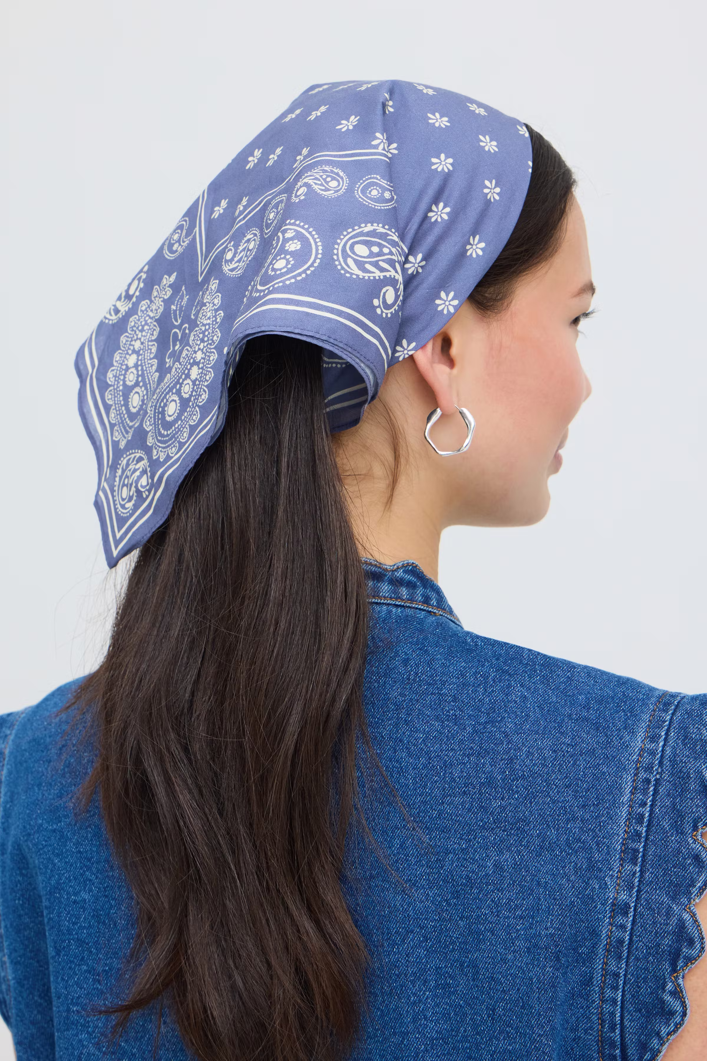 IAELOUISE Tørklæde LOOKBOOK FRONT 20126187-174021