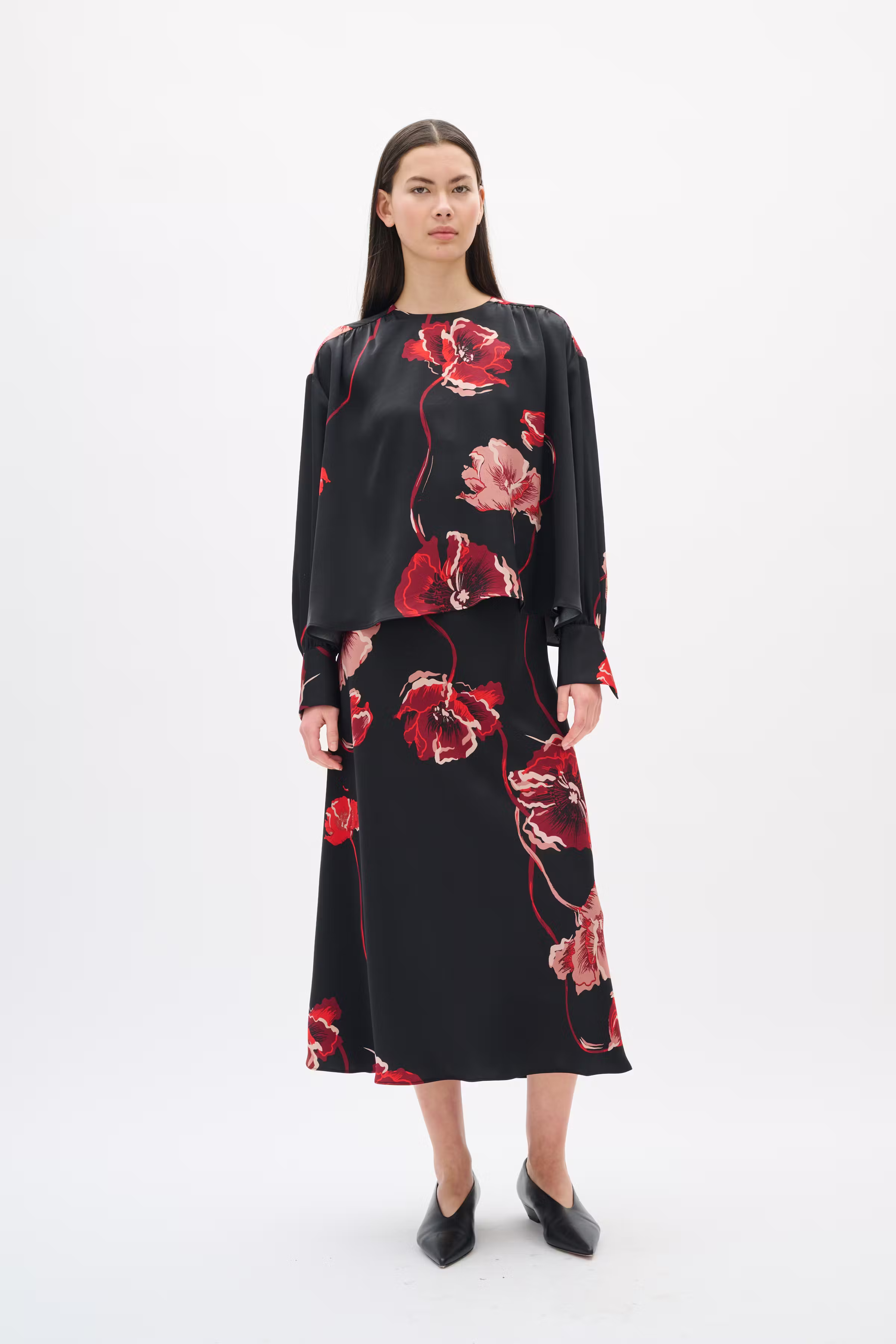 DAWNIW Skirt LOOKBOOK FRONT 30112010-900002573