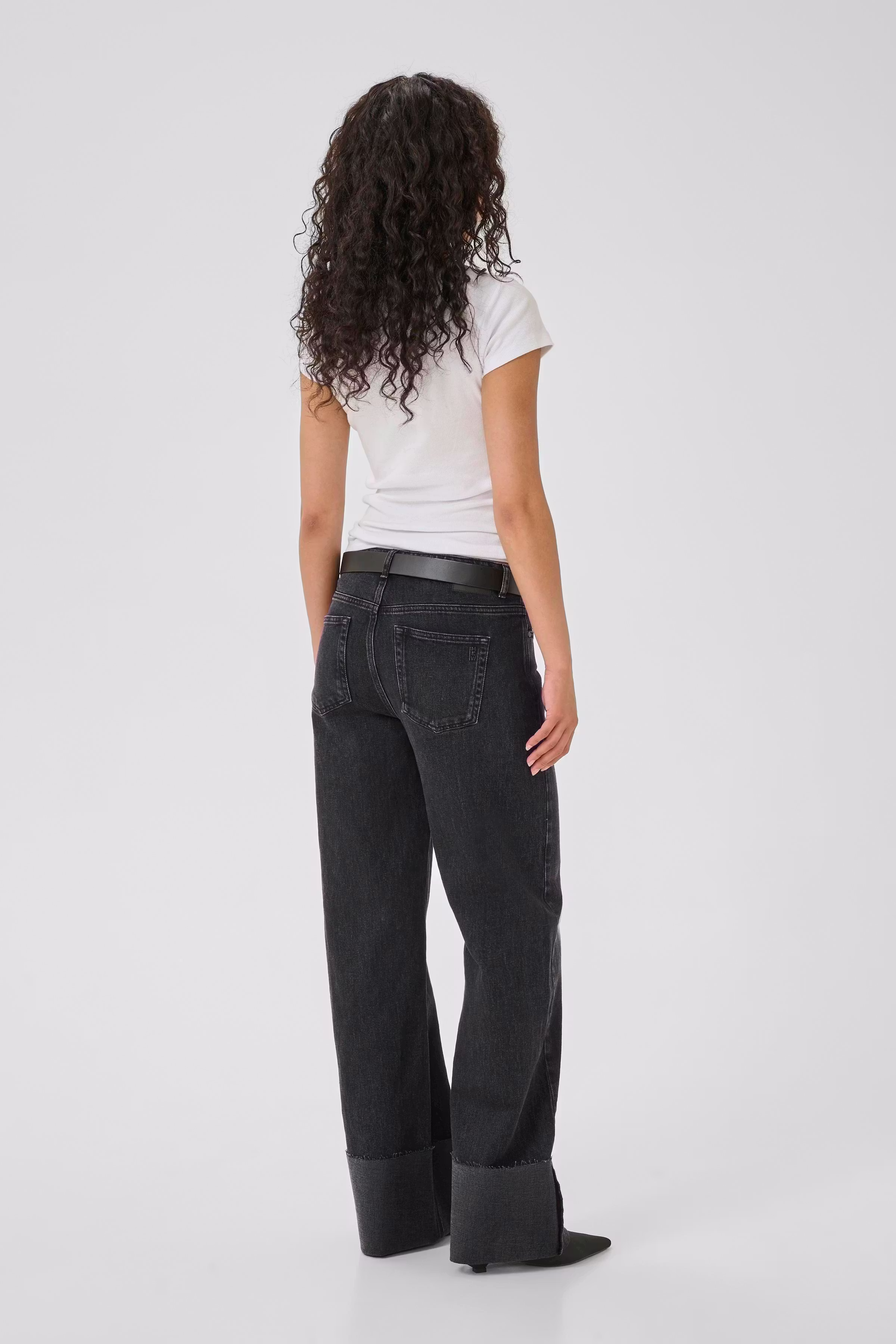 DalviMW High Wide jeans LOOKBOOK BACK 10704798-100070