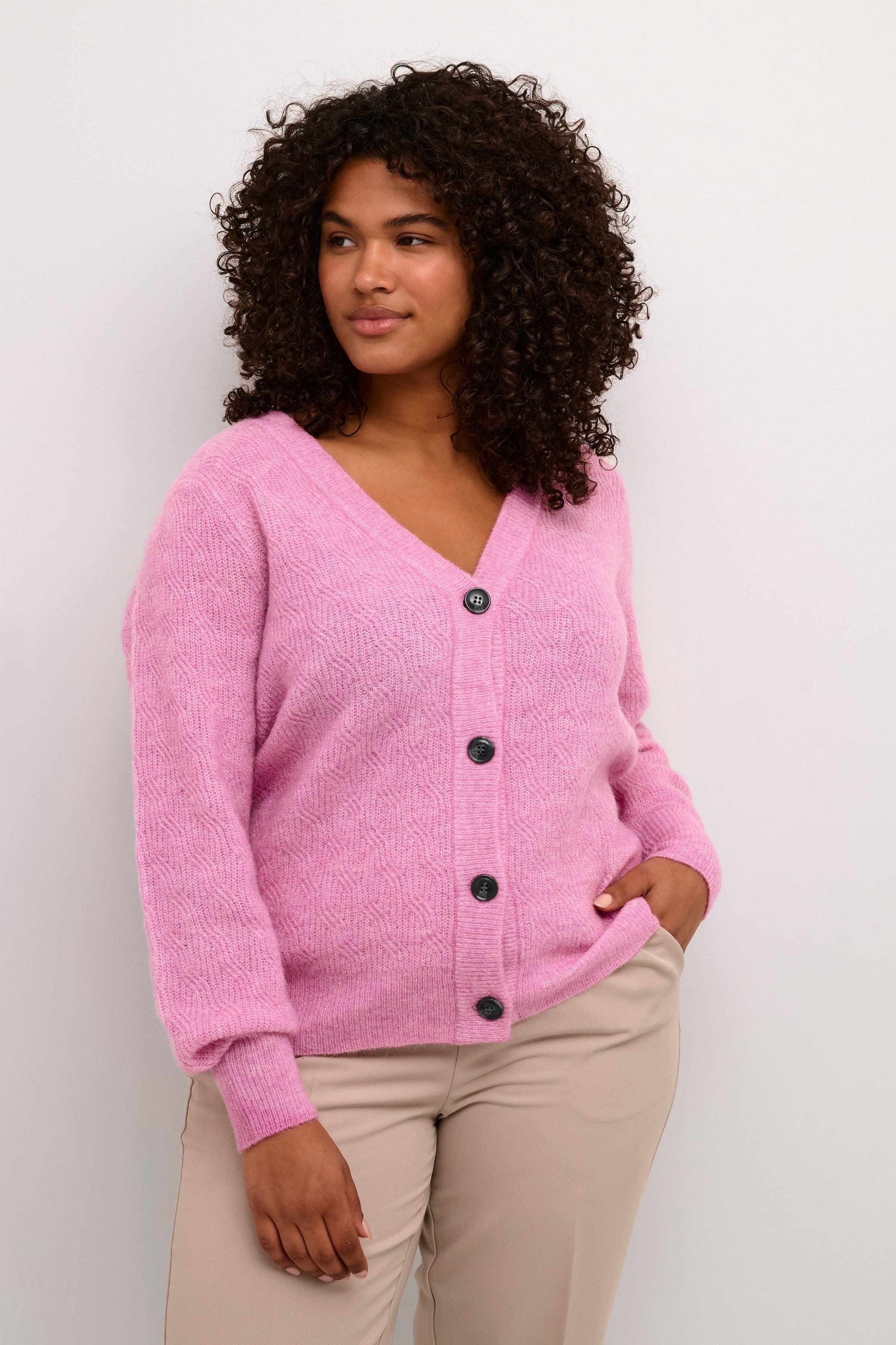 KCella Cardigan LOOKBOOK FRONT 10581974-1631181