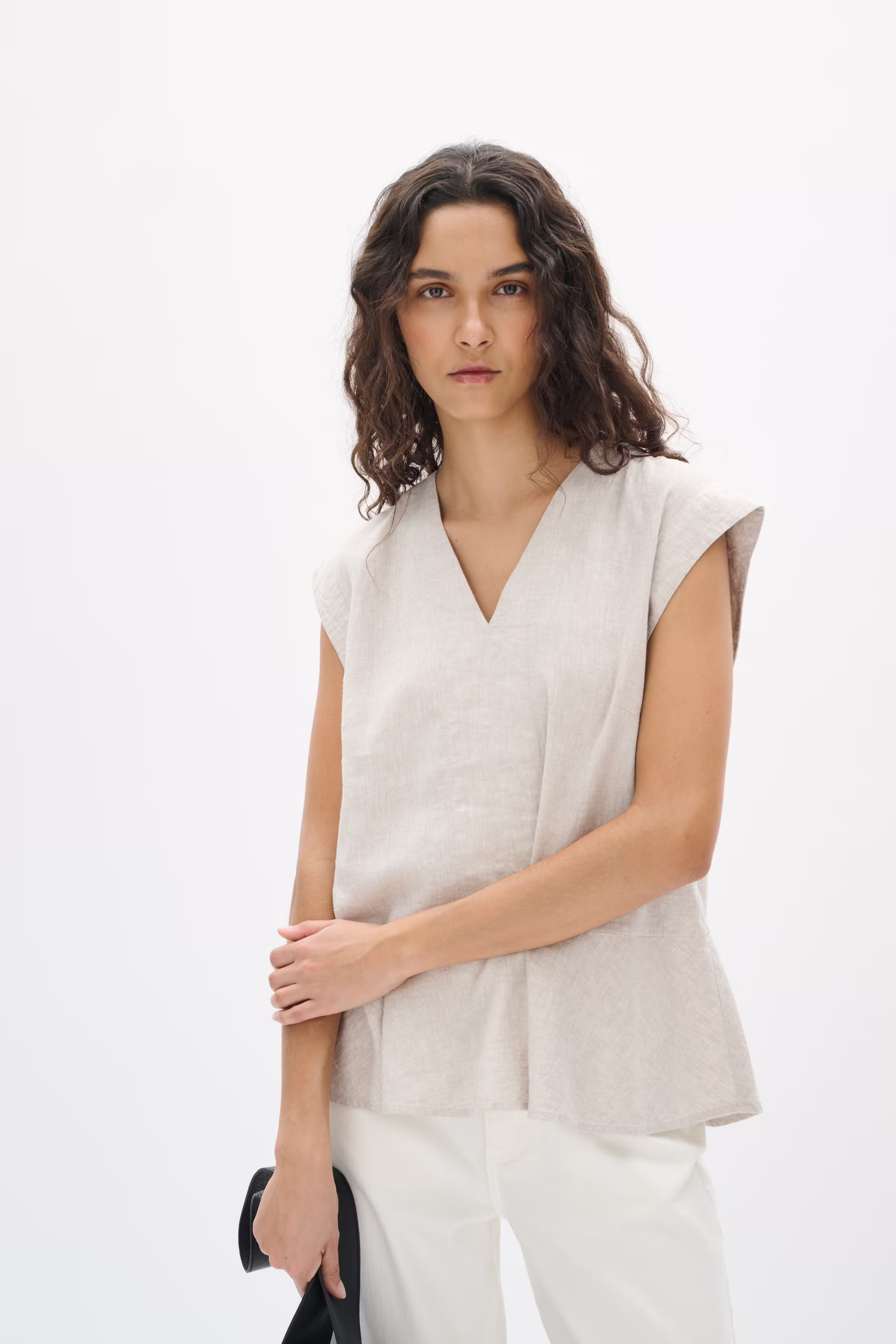 RimoneIW Linen Top LOOKBOOK FRONT 30110361-1304031