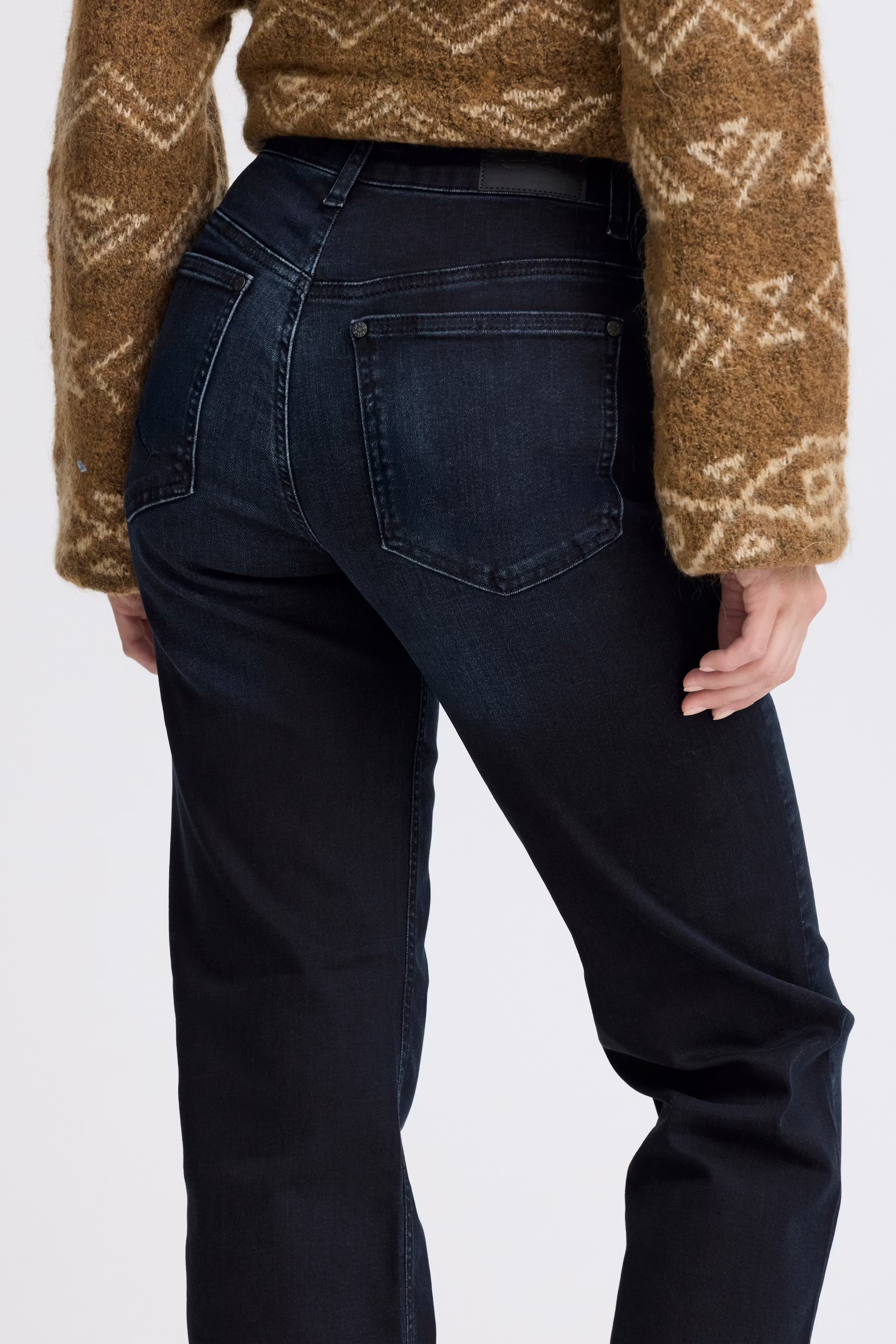 PZCARLY HW Jeans W Deco Straight Leg LOOKBOOK DETAIL 50208258-201334