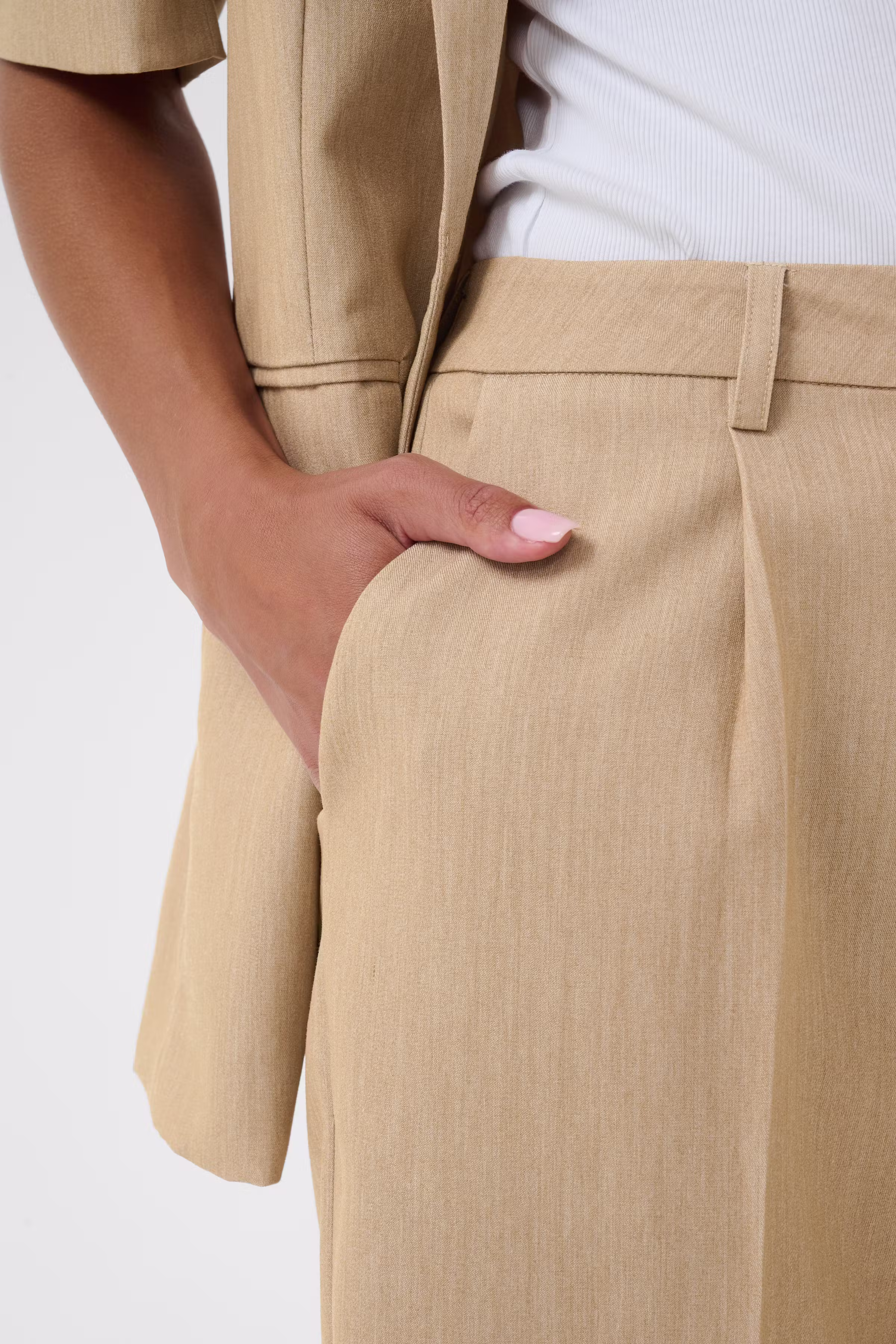 KAjulie Shorts LOOKBOOK DETAIL 10513132-1000760