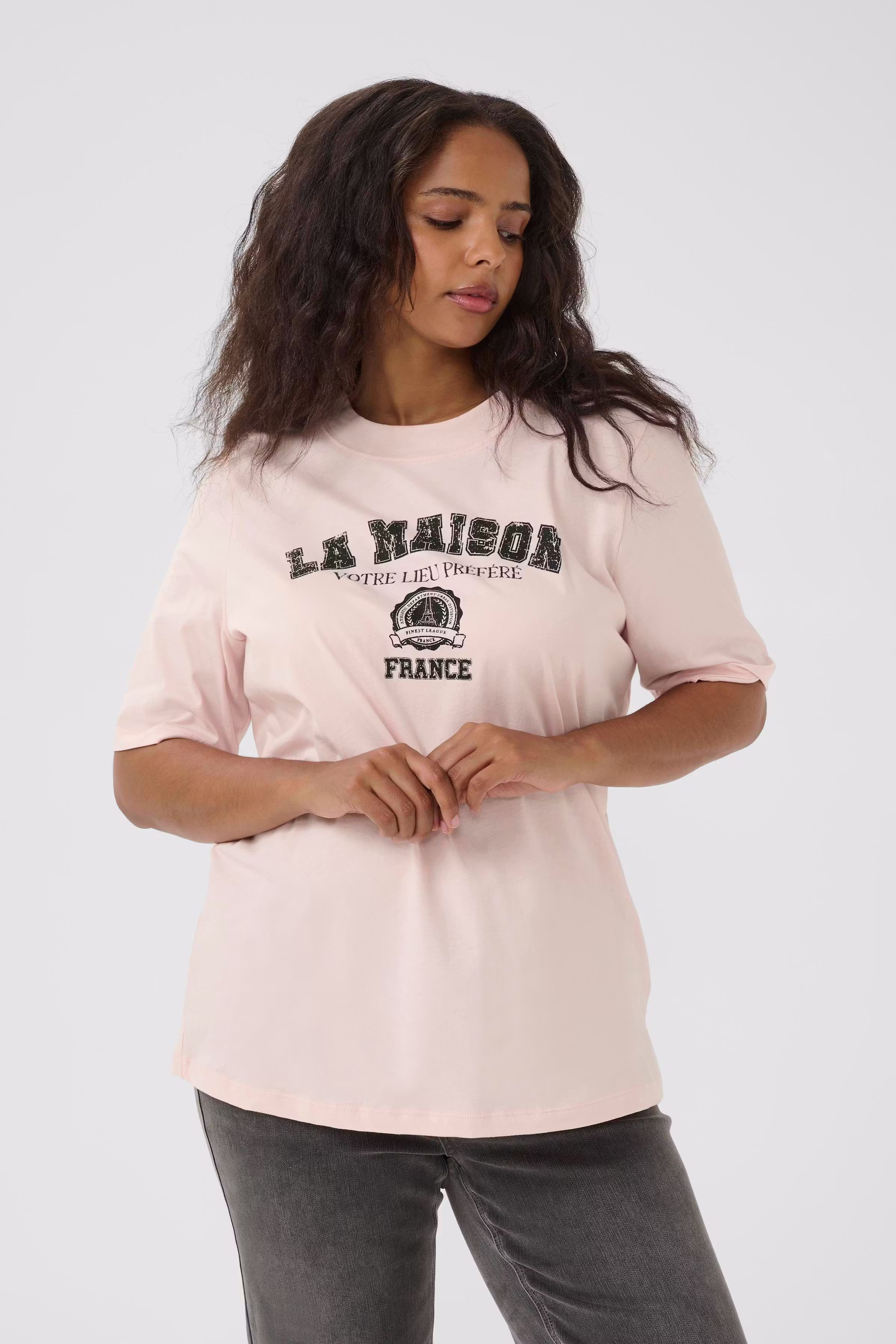 KCtasha T-shirt LOOKBOOK FRONT 10583389-141905