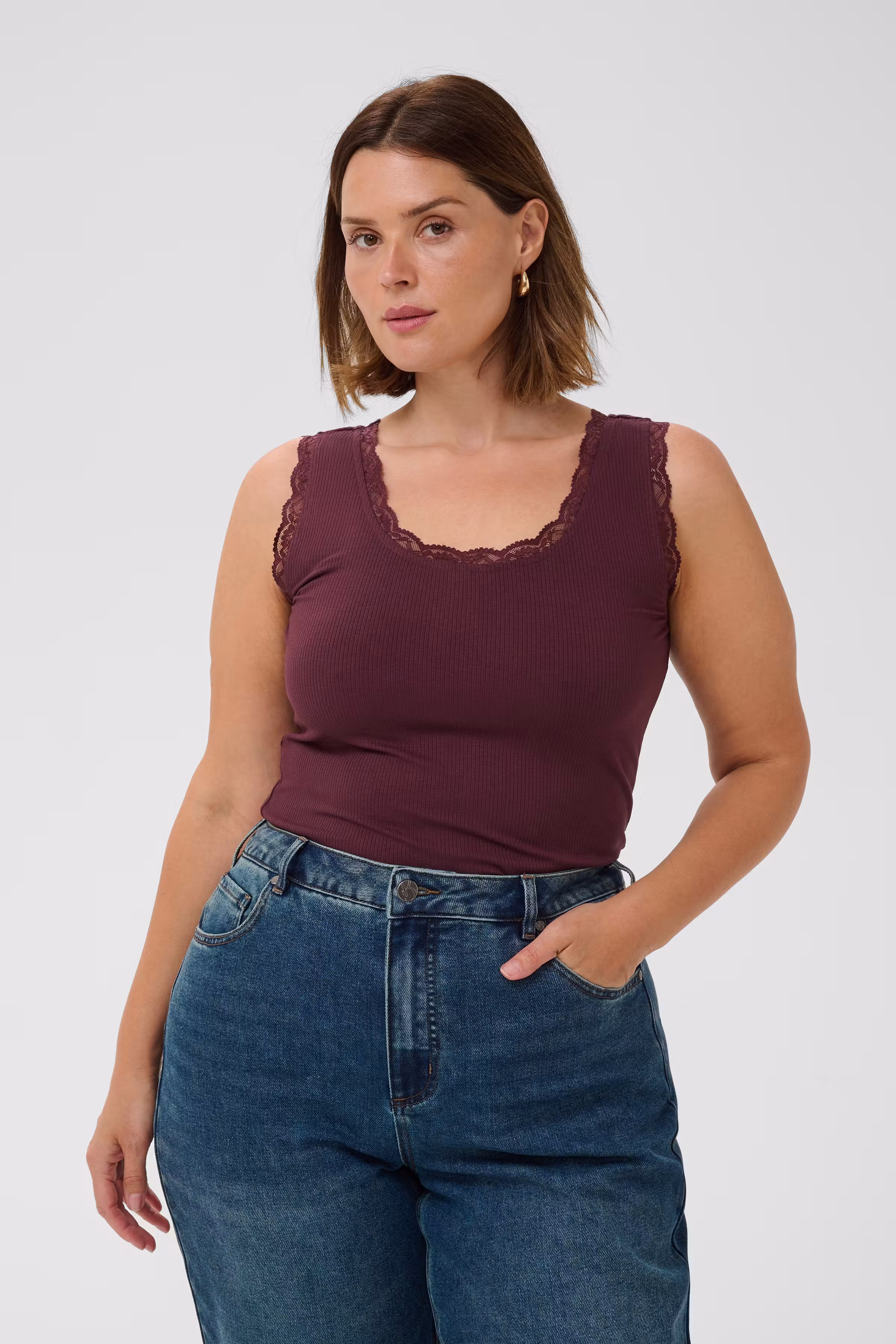 KComia Top LOOKBOOK FRONT 10583468-191619