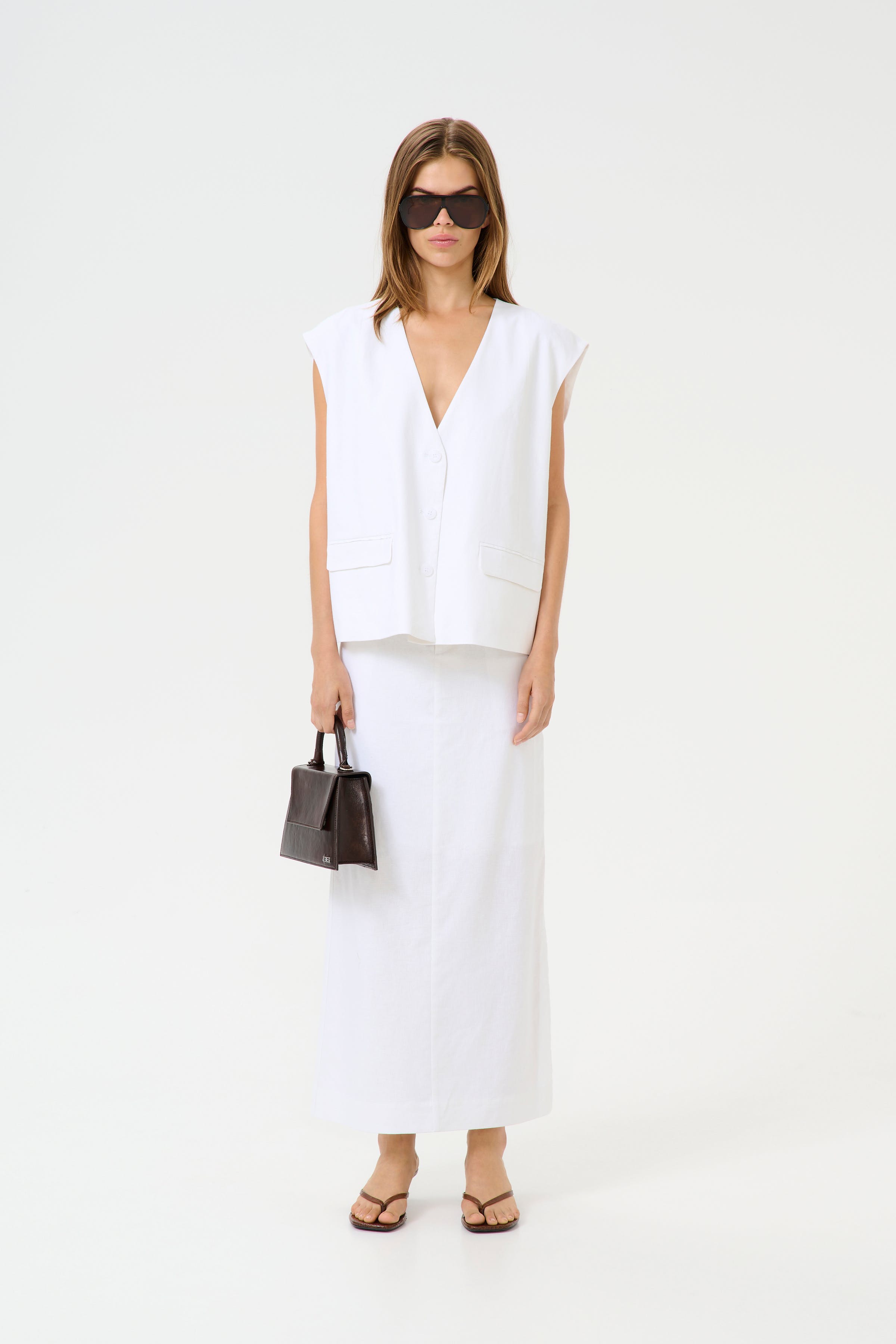 GZizza linen waistcoat LOOKBOOK FRONT 10910239-110601