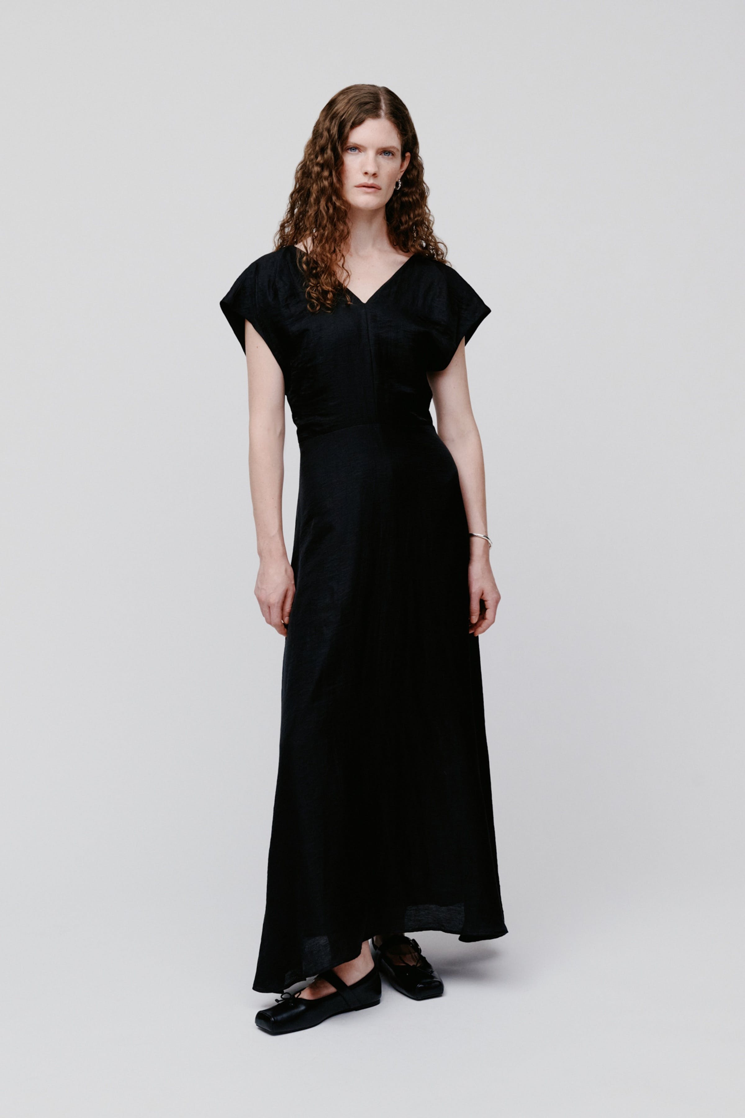 ODELINE Dress LOOKBOOK FRONT 30600666-BK999