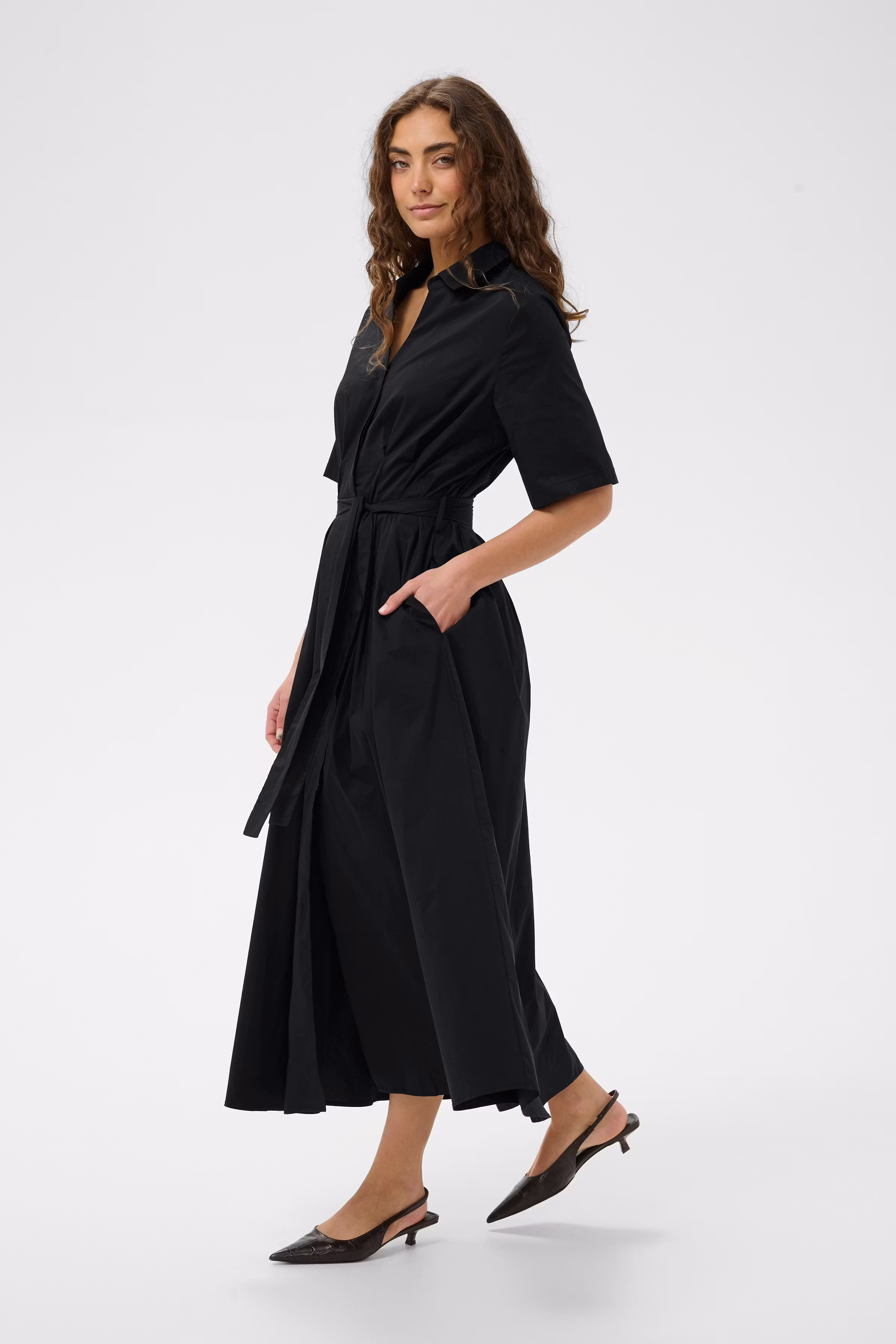 CUnizzy Kjole LOOKBOOK FRONT 50113548-500012