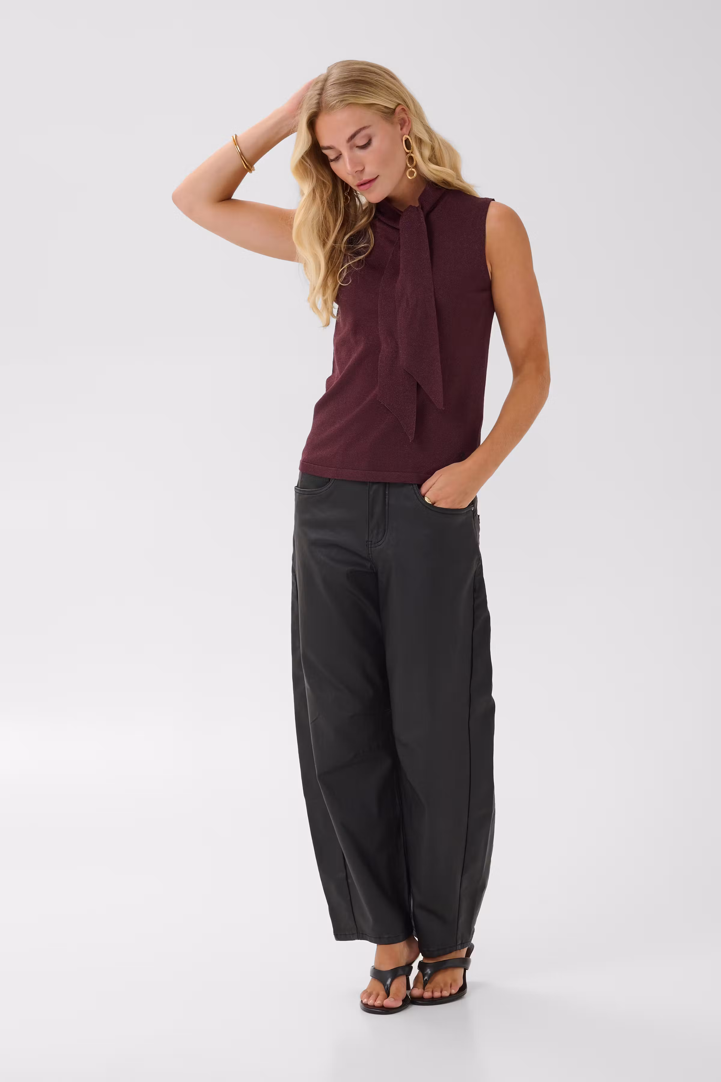 CRZaria Pullover LOOKBOOK FRONT 10615549-191619