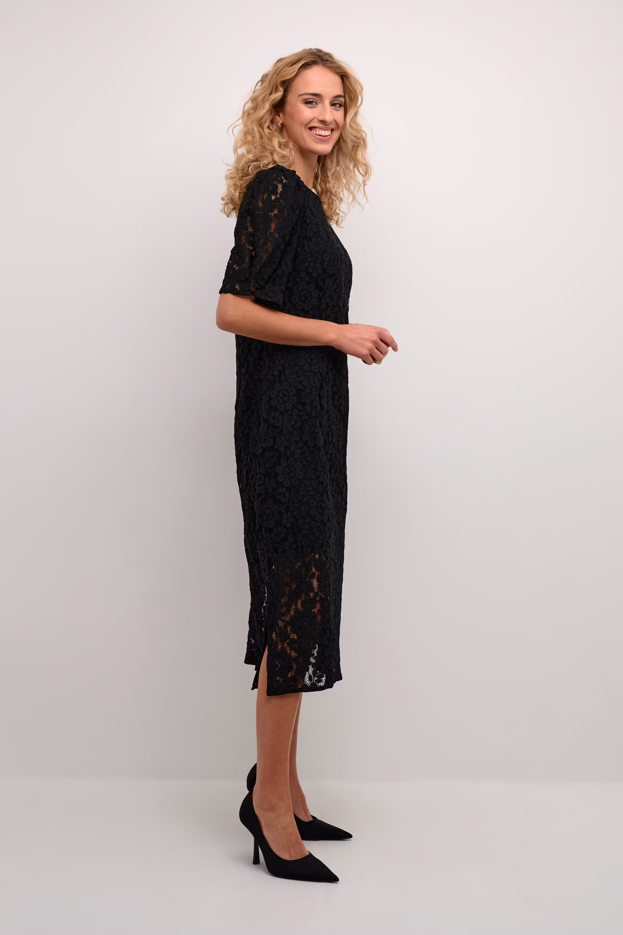 CREbana Kjole LOOKBOOK FRONT 10612092-100120