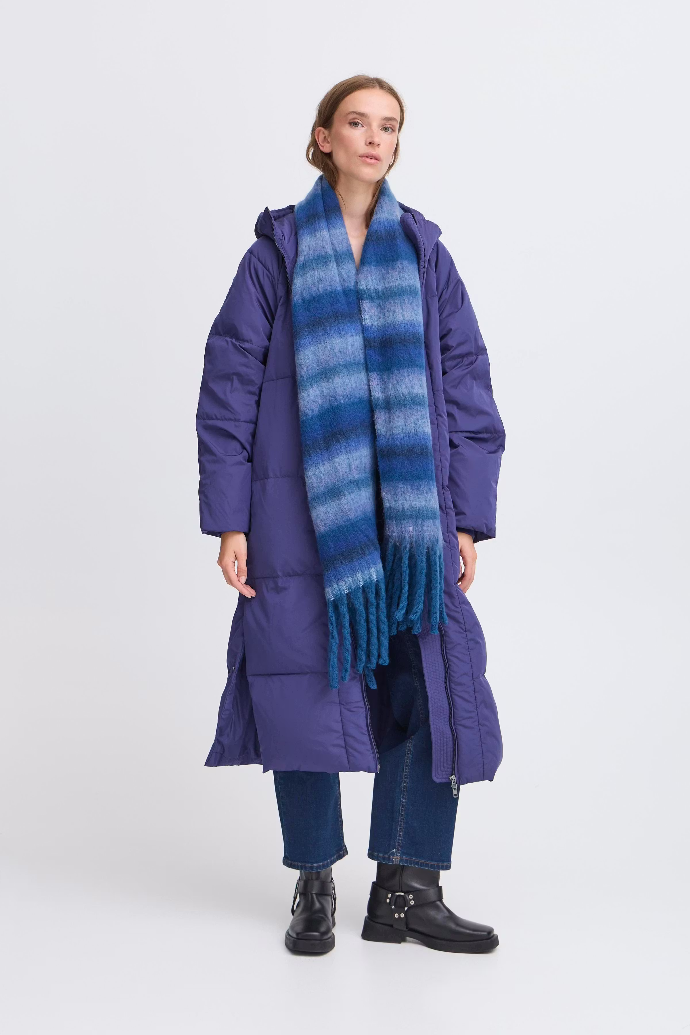 IALORNI Sjaal LOOKBOOK FRONT 20124414-193925