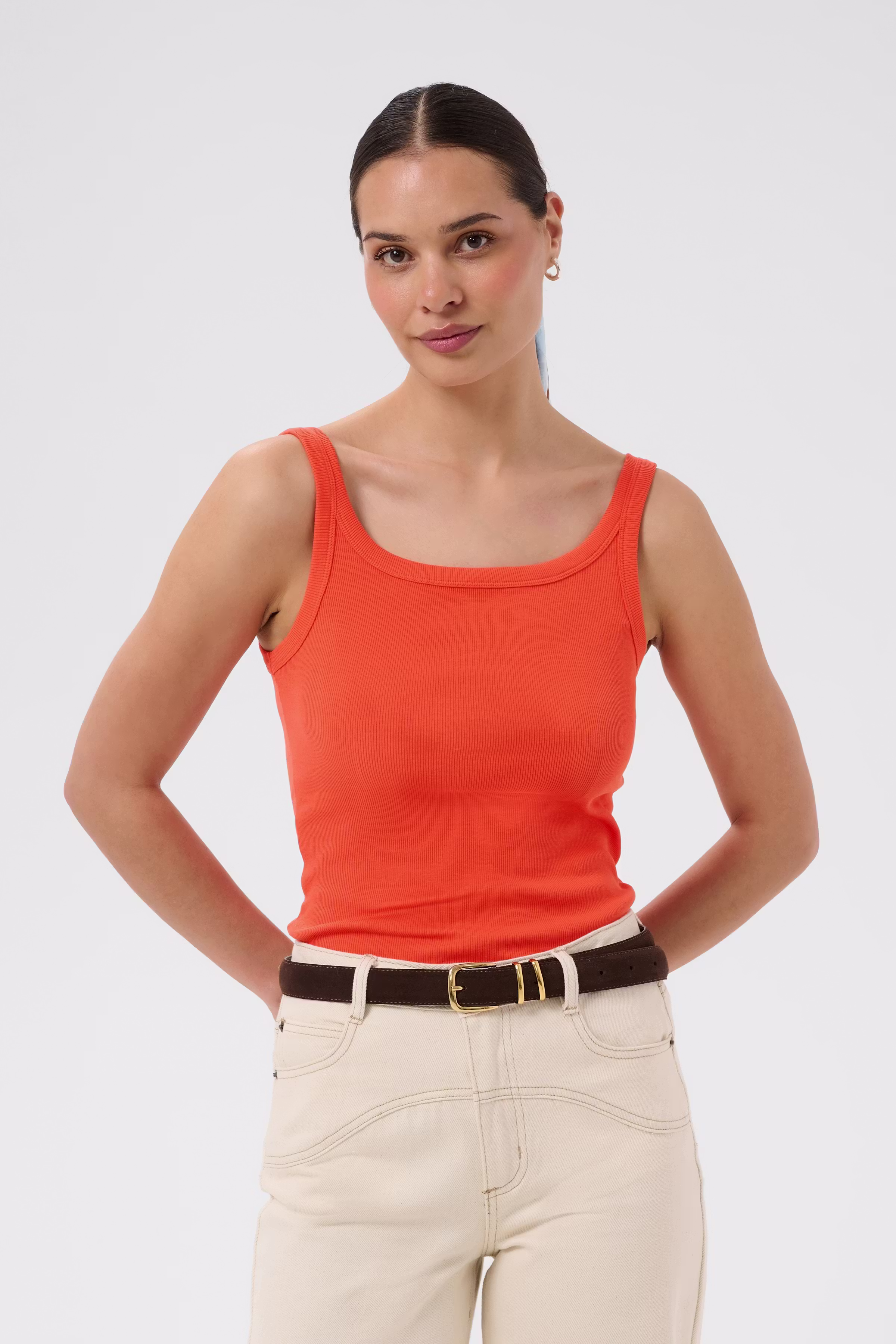 KAcarna Top LOOKBOOK FRONT 10507348-171456