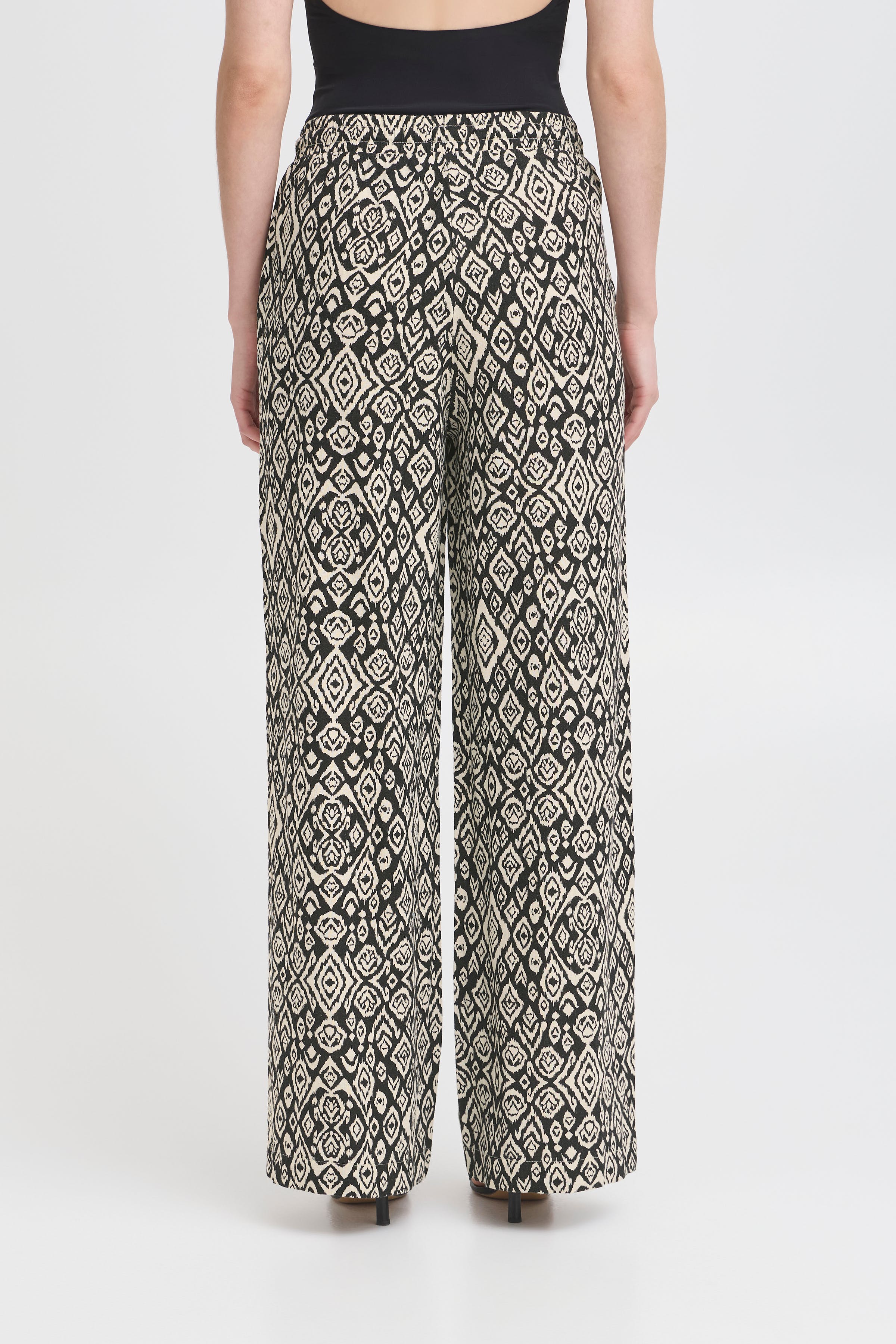 IHLINNO Casual pants LOOKBOOK BACK 20122911-204432