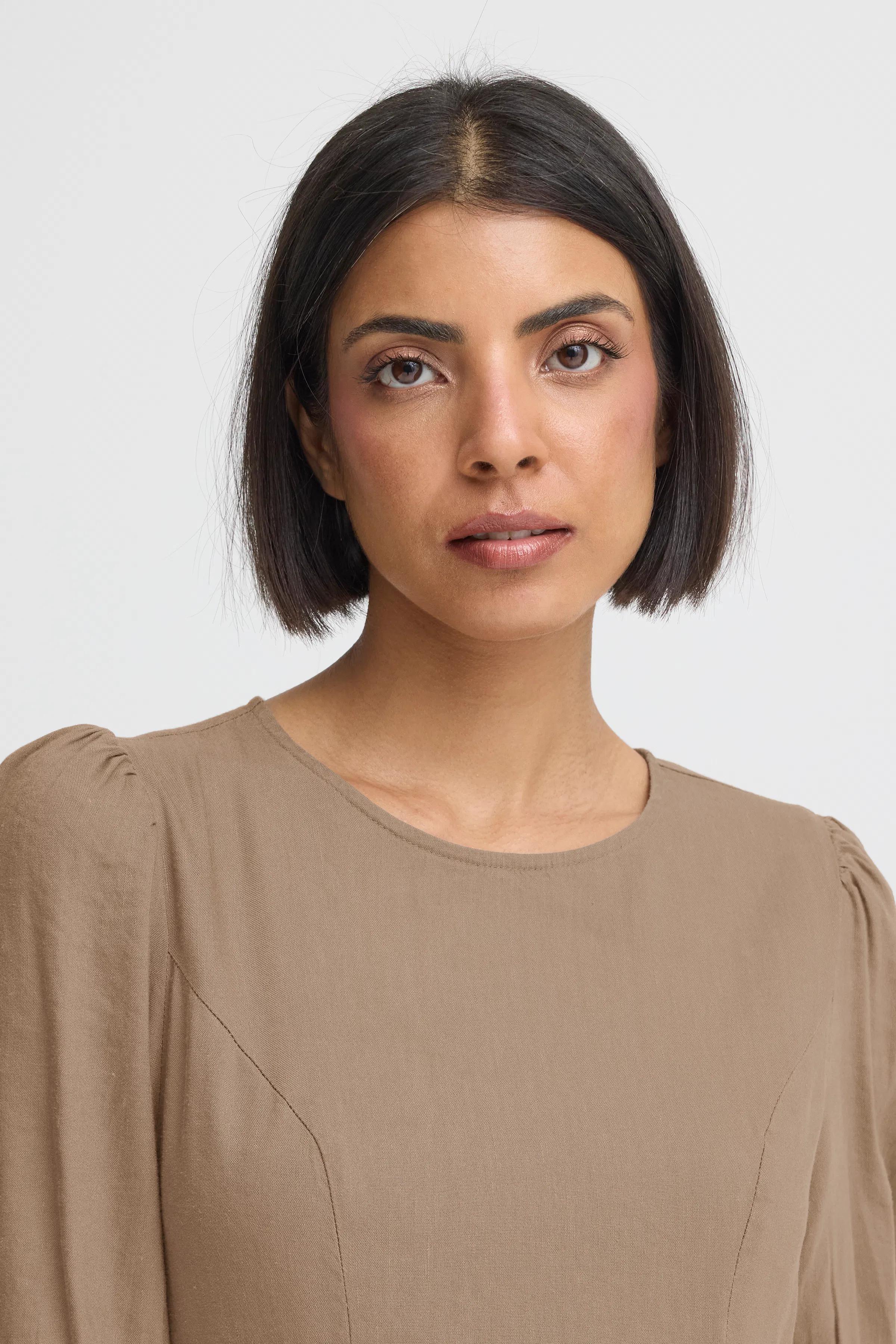 PZLUCA Kjole LOOKBOOK DETAIL 50210429-181112