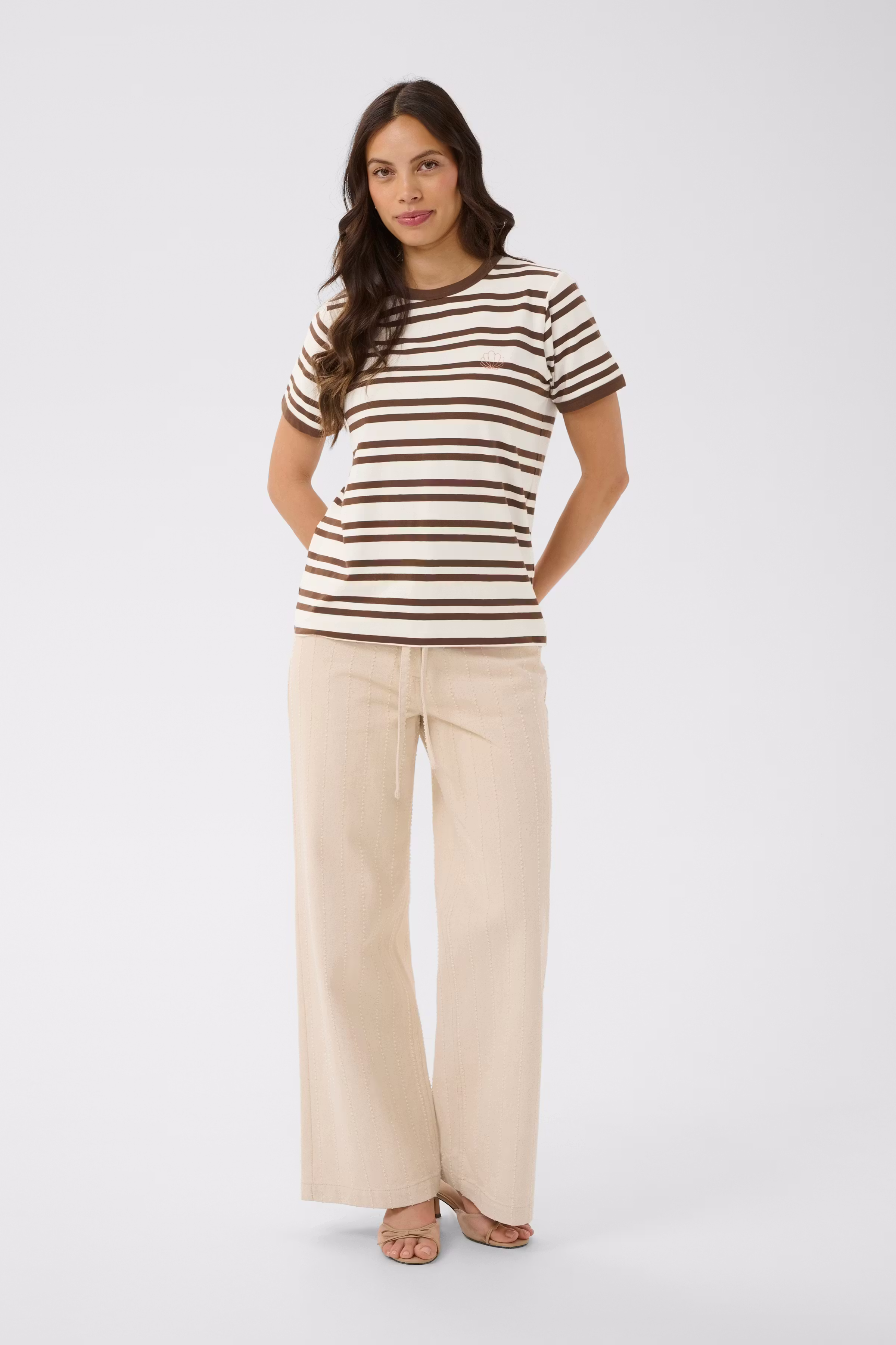 RenaldaSZ T-shirt LOOKBOOK FRONT 30515092-191224