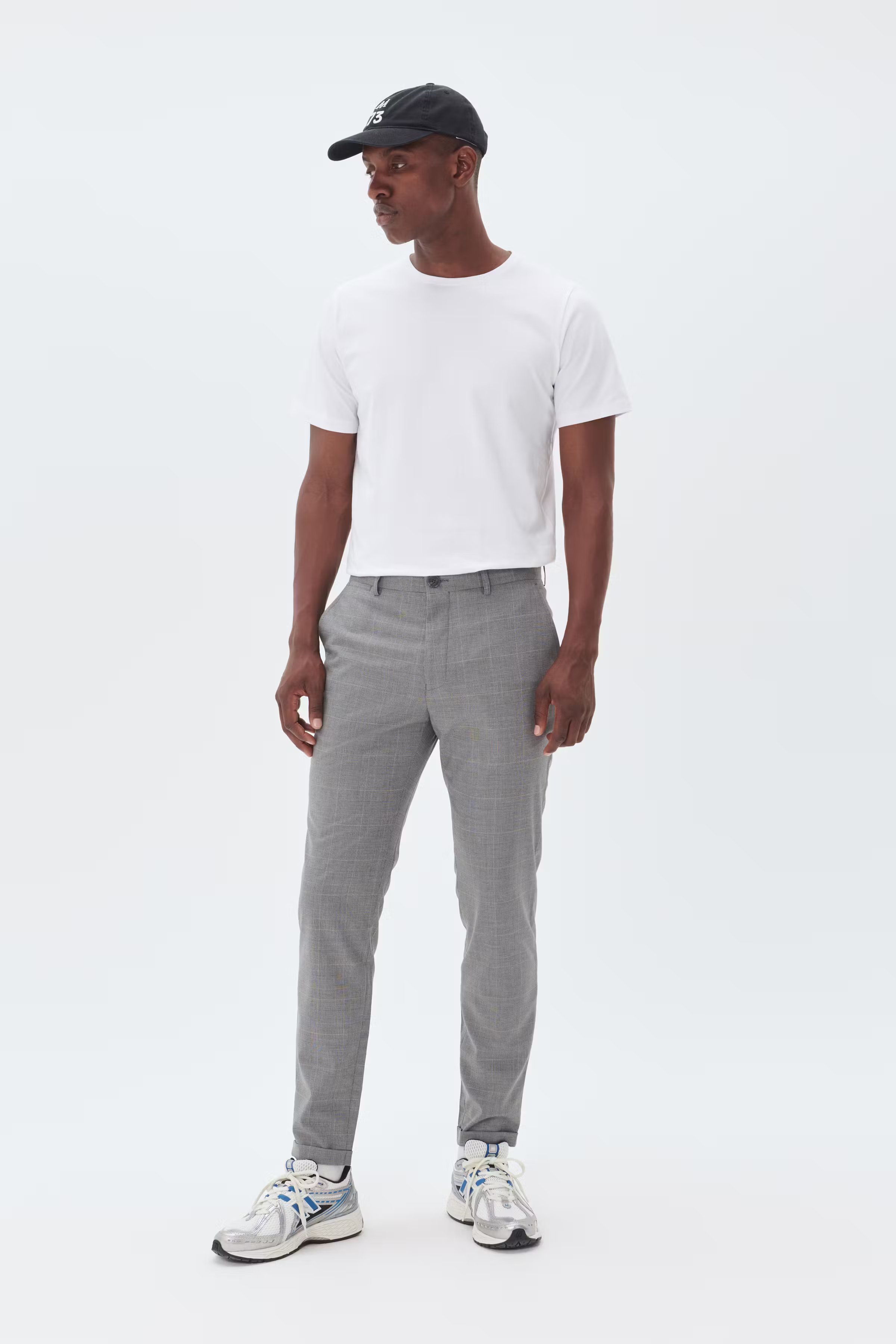 MAliam Bukser LOOKBOOK FRONT 30207399-300271