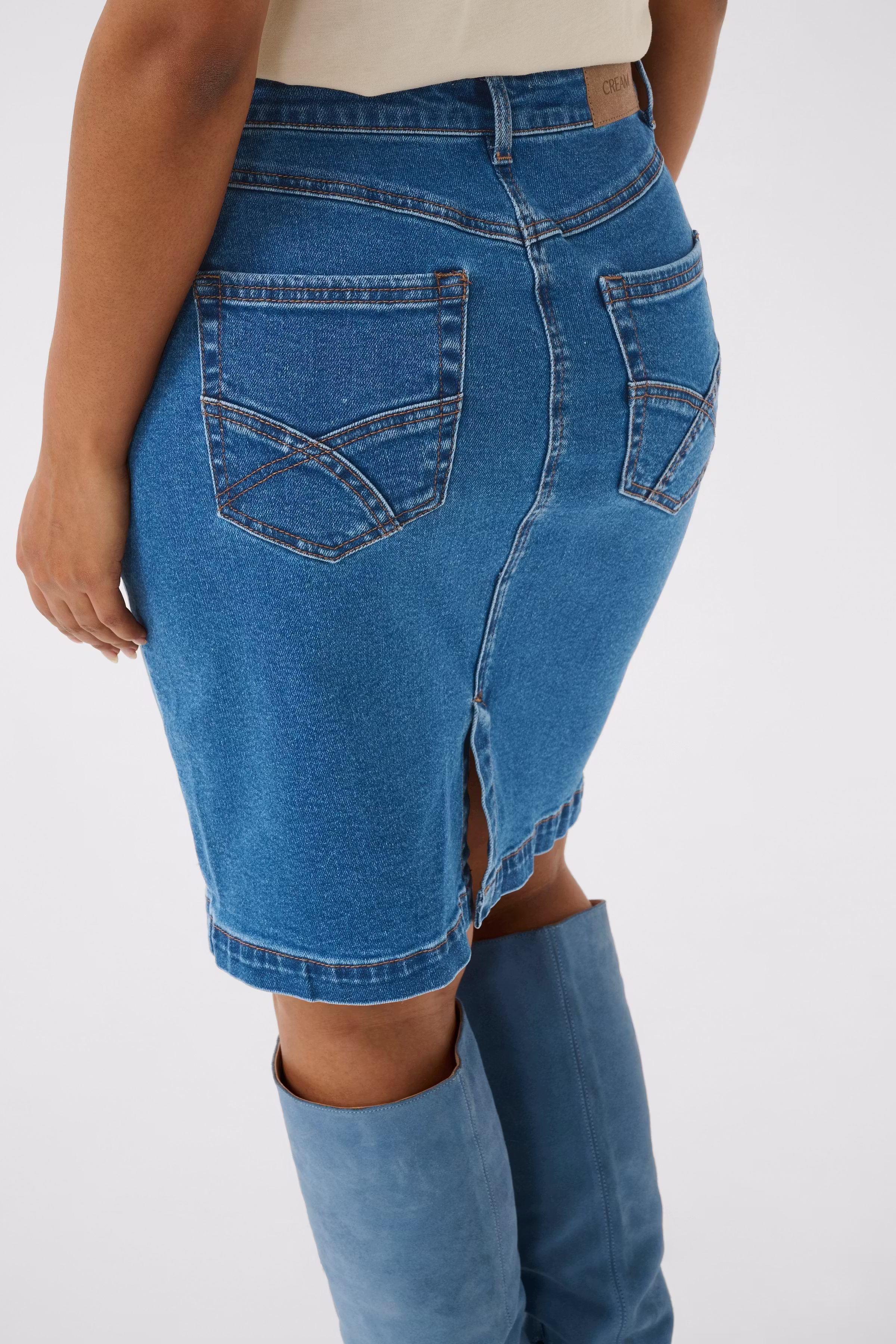 CREbba Jupe LOOKBOOK DETAIL 10612859-105701