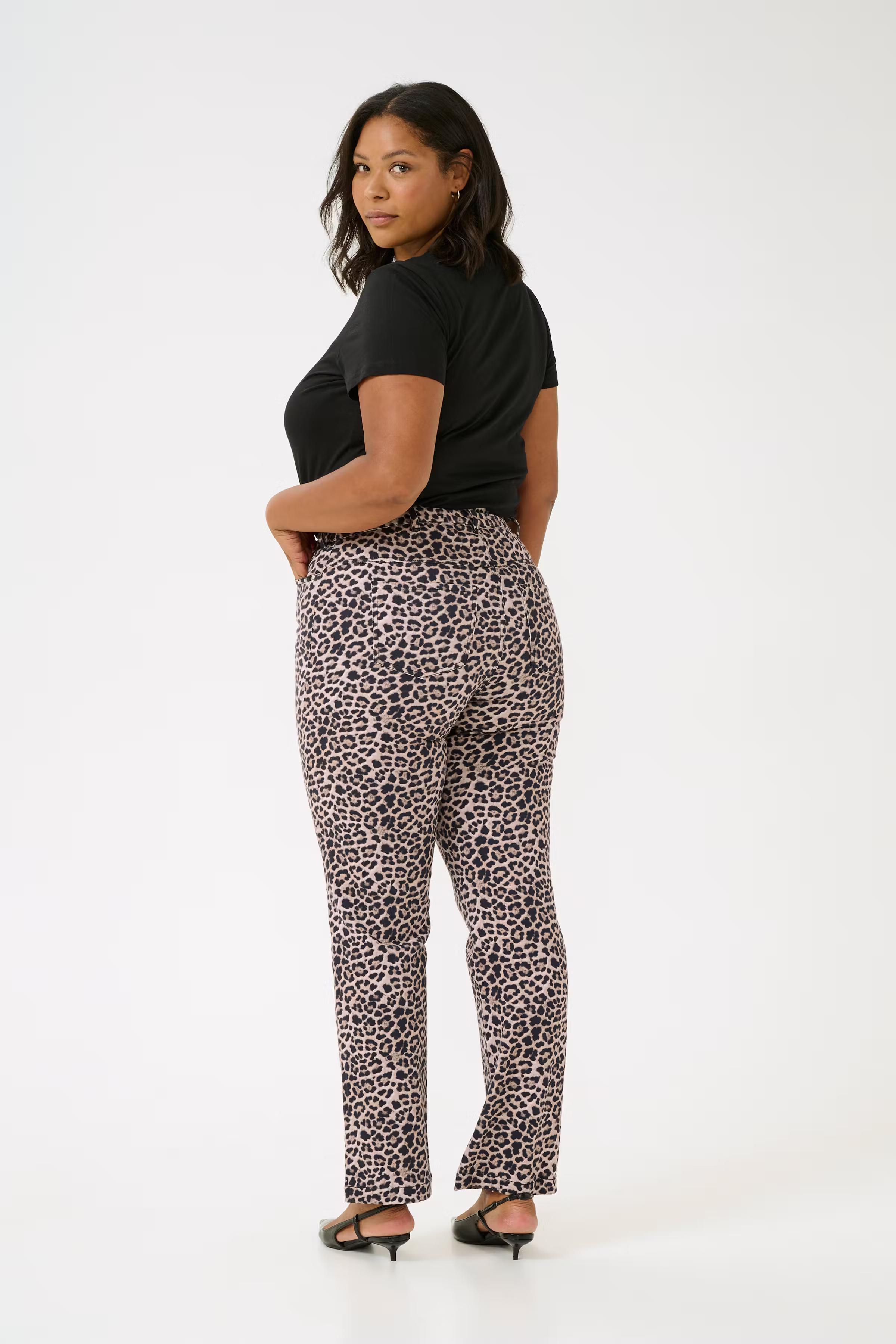 KClinima Leopard Jeans LOOKBOOK BACK 10583223-107537
