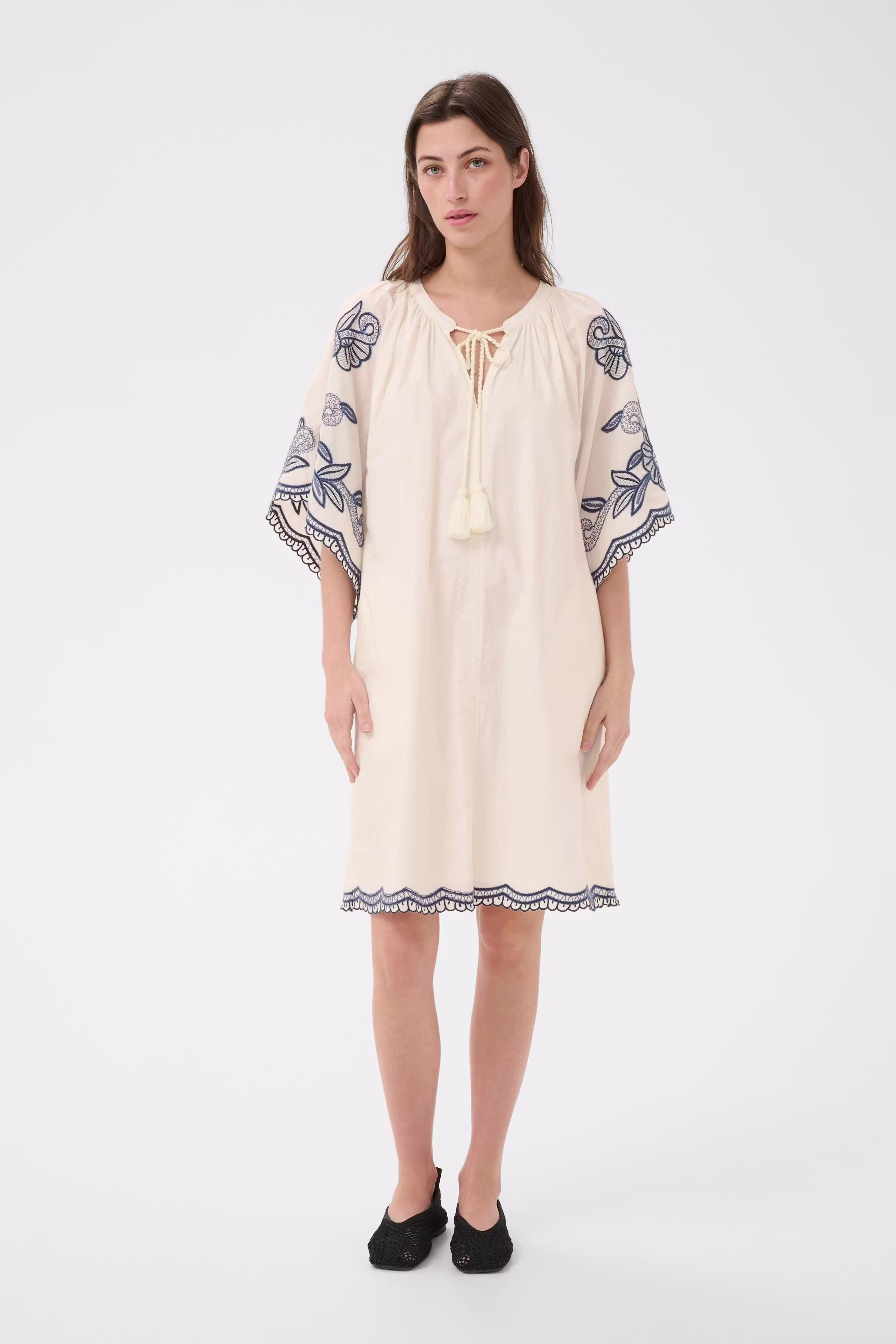 BreannaPW Kjole LOOKBOOK FRONT 30310524-304987