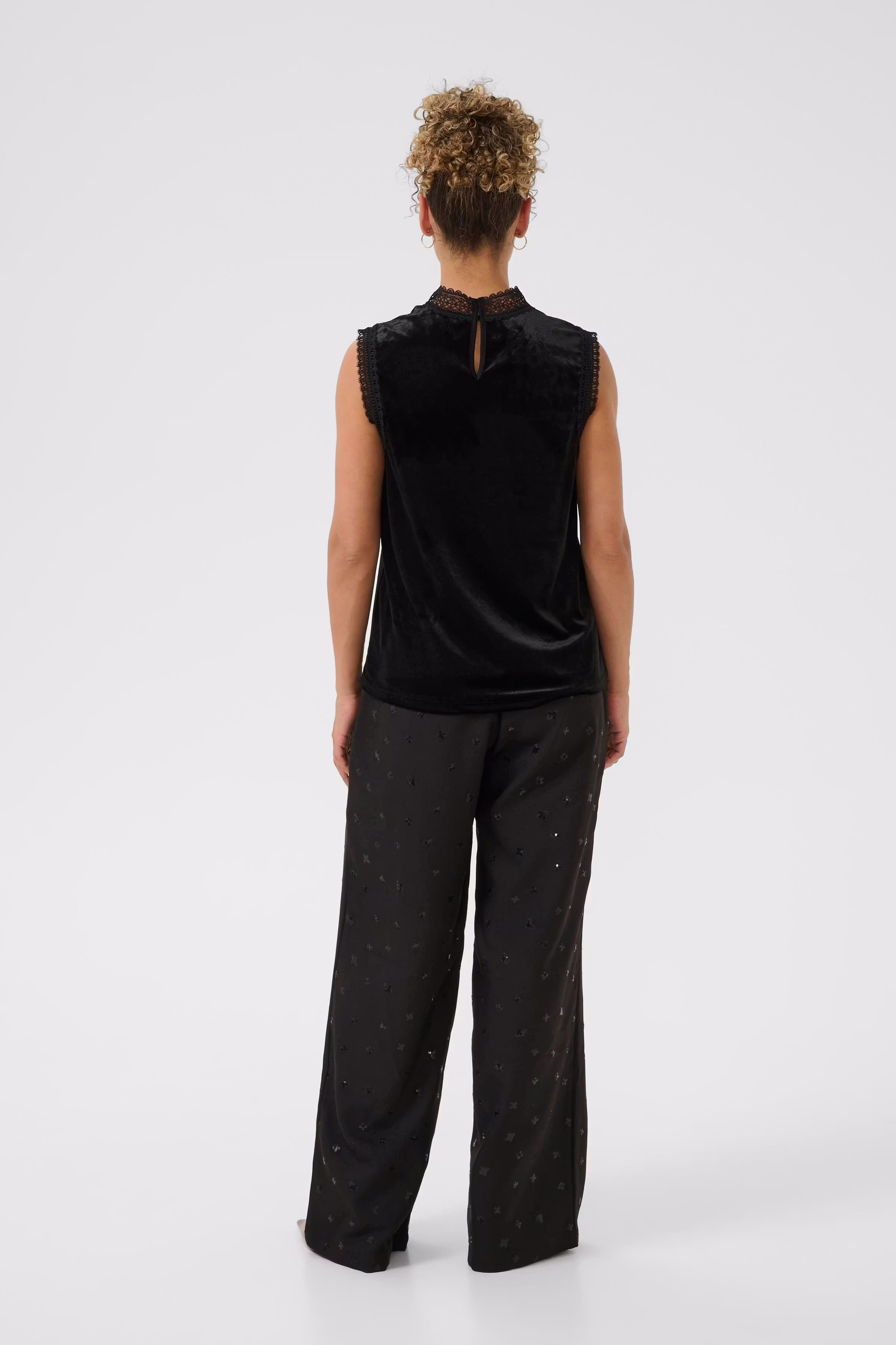 CRFrosty Blouse LOOKBOOK BACK 10614536-100120