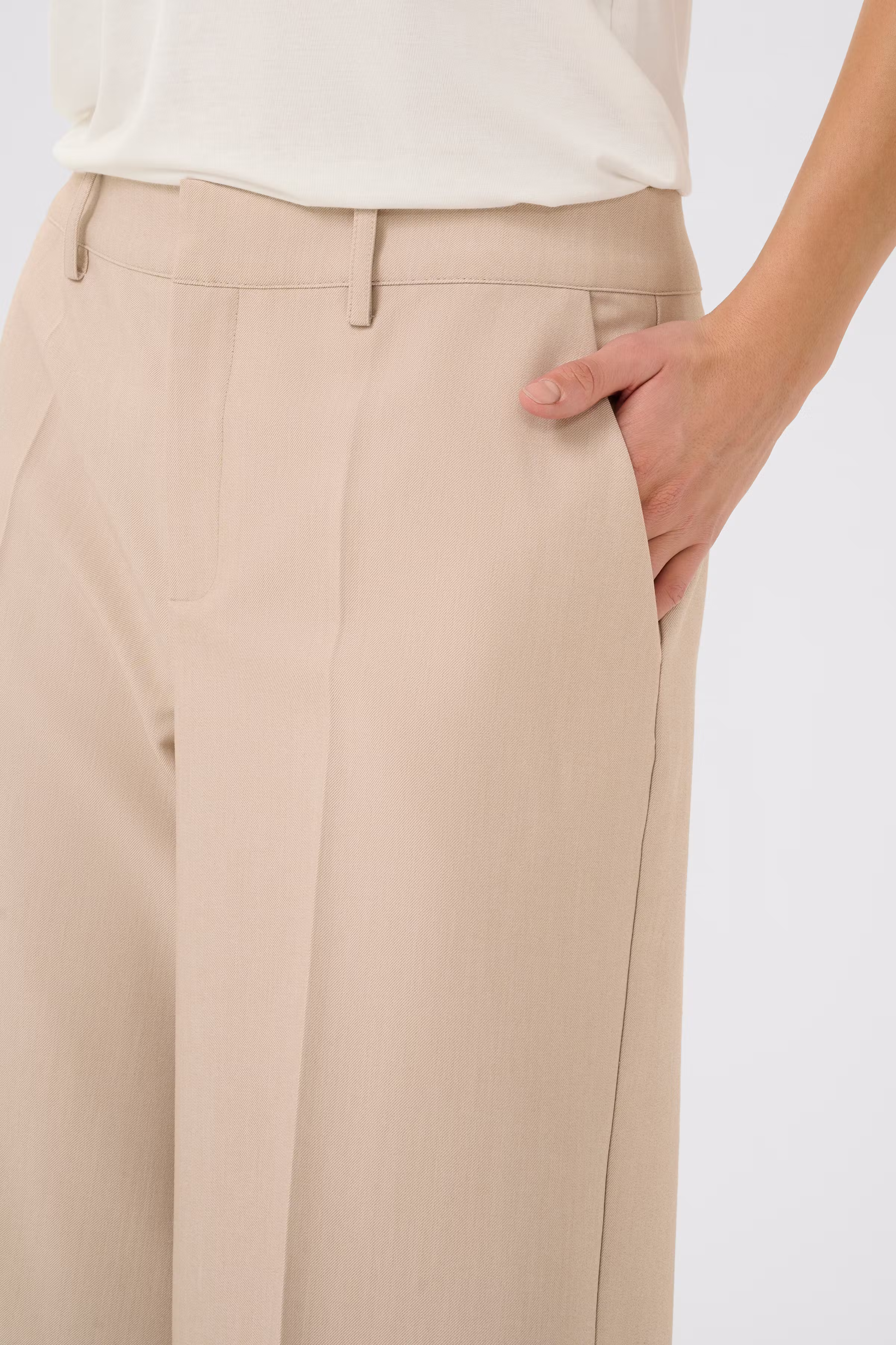 CUalayna Shorts LOOKBOOK DETAIL 50111754-151214