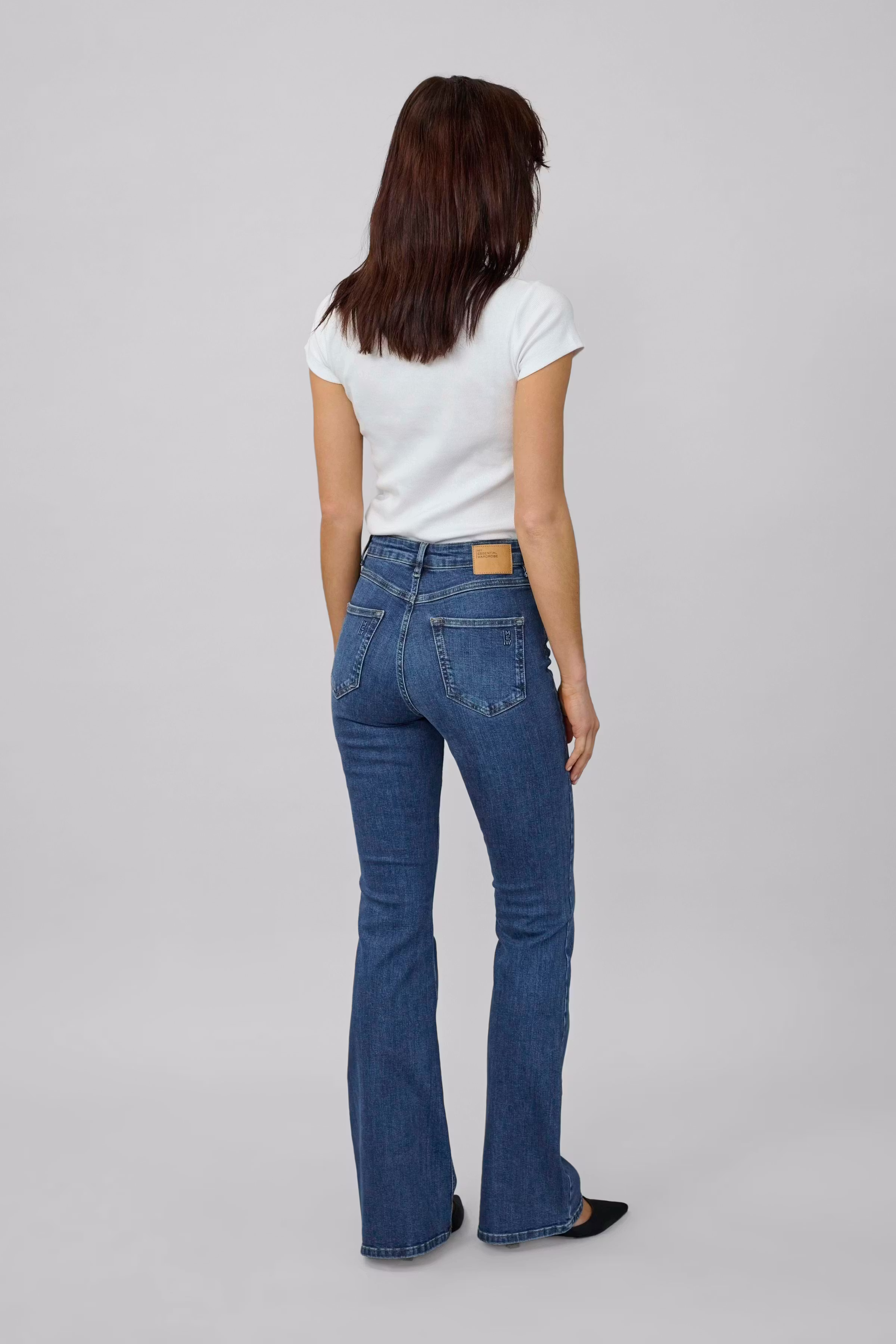 36 THE DEKOTA HIGH BOOTCUT JEANS LOOKBOOK BACK 10704358-100053