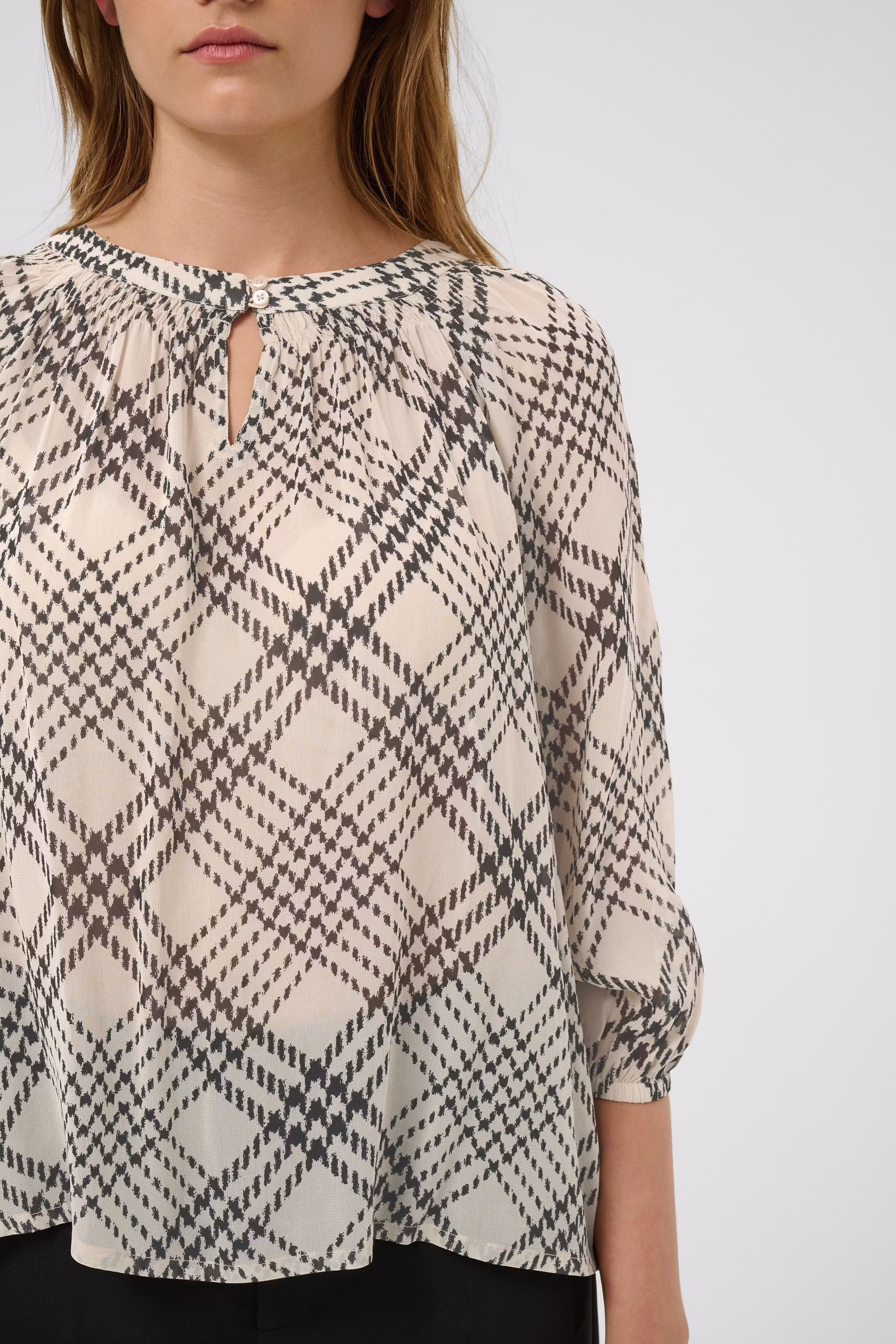 CatinPW Blouse LOOKBOOK DETAIL 30310759-305303