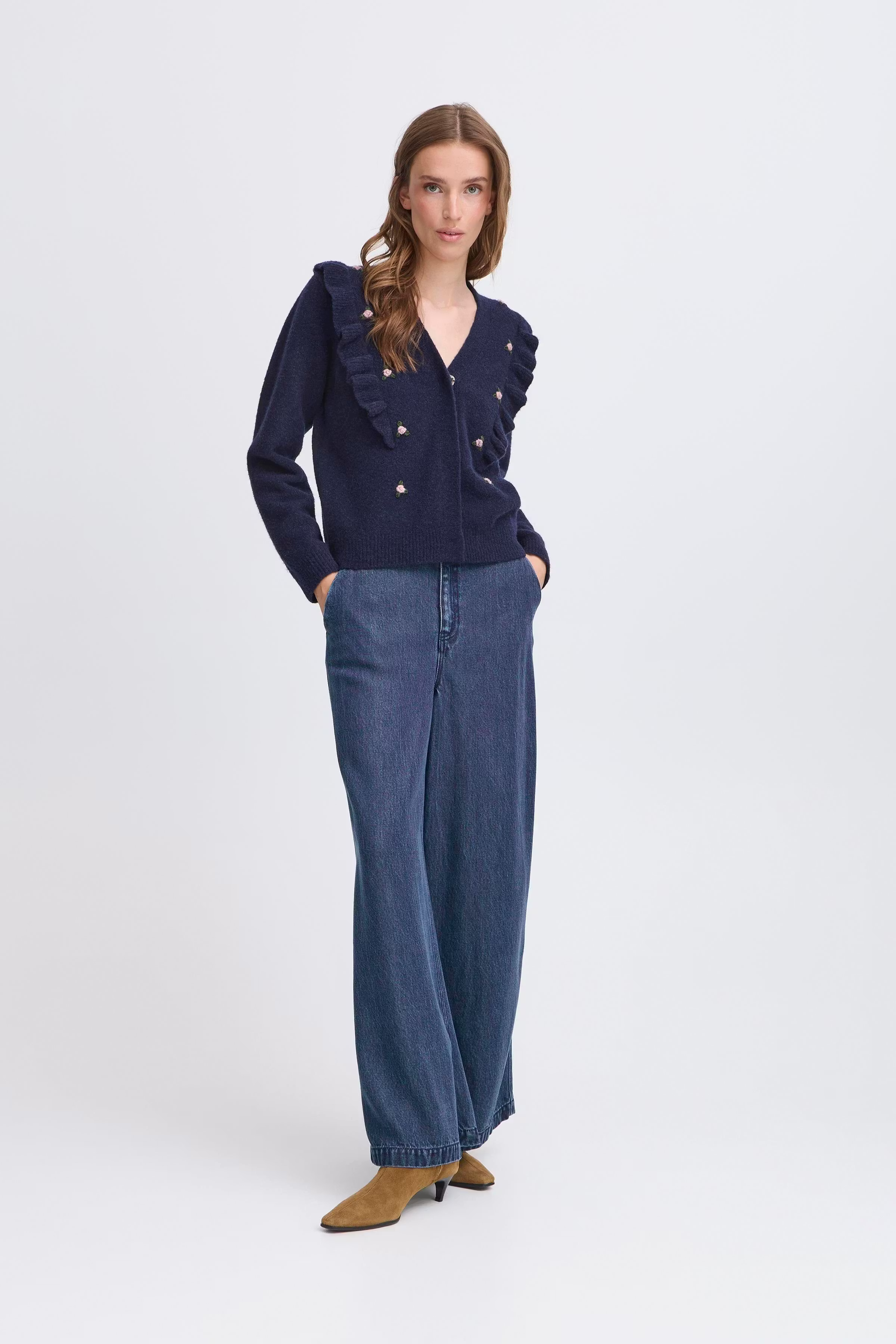 IRRISLE Jeans LOOKBOOK FRONT 20124323-202437