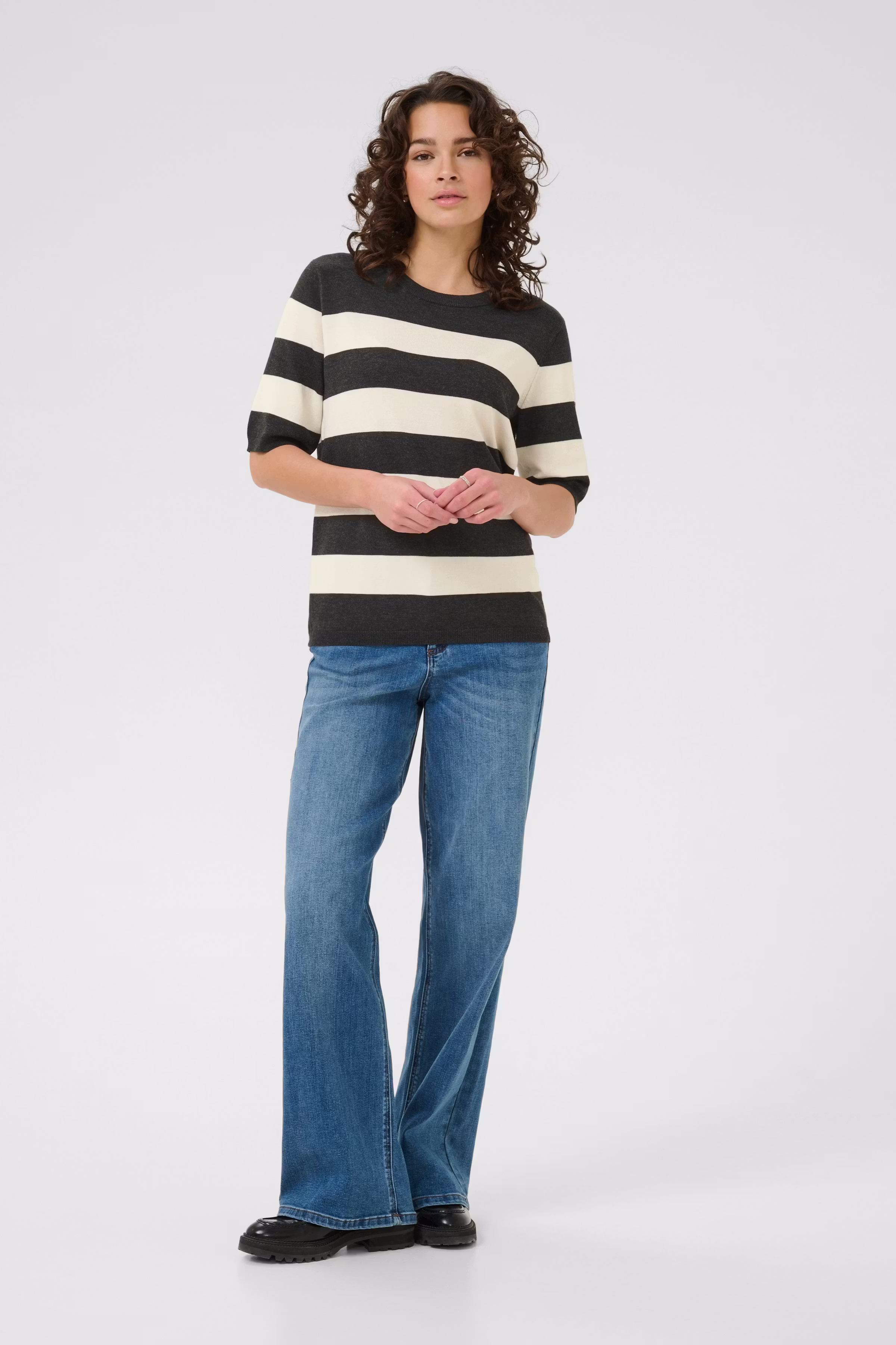 KAlizza Pullover LOOKBOOK FRONT 10508410-108416