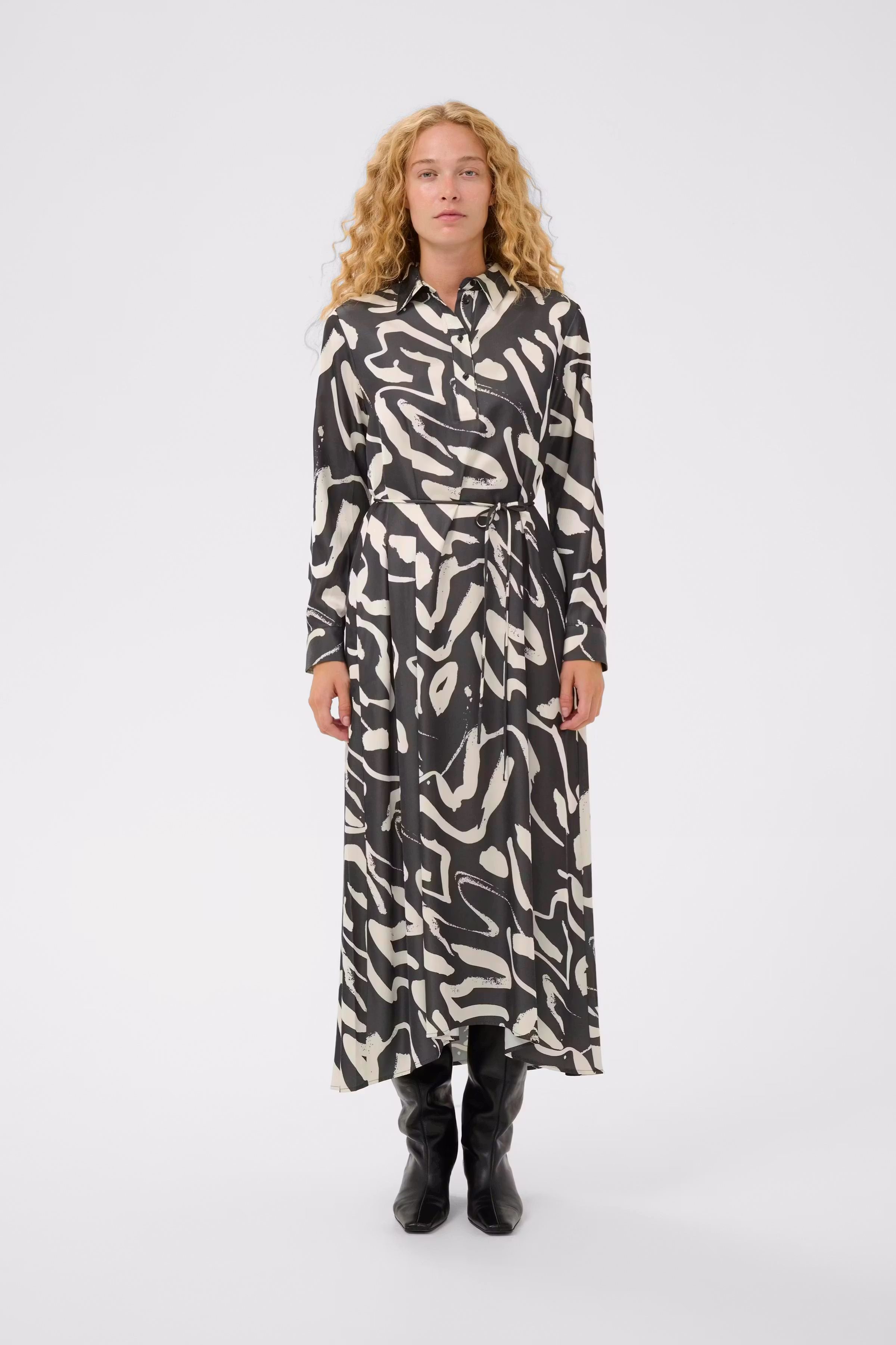 GAIAAIW Jurk LOOKBOOK FRONT 30112180-900003464