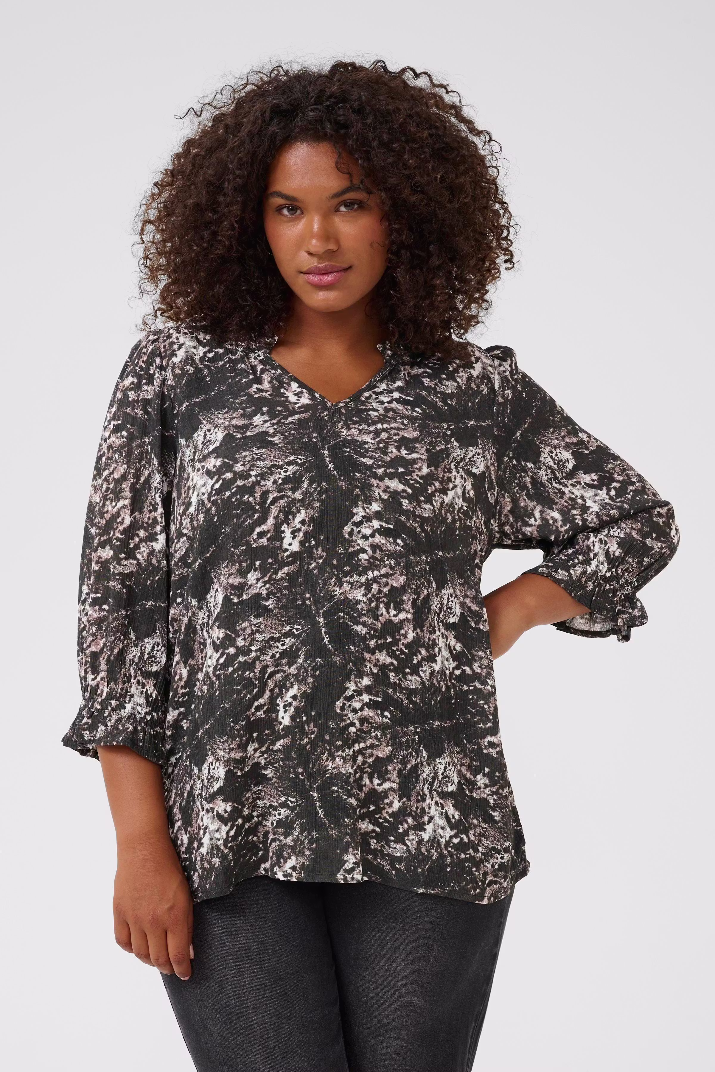 KClunda Bluse LOOKBOOK FRONT 10583713-108203
