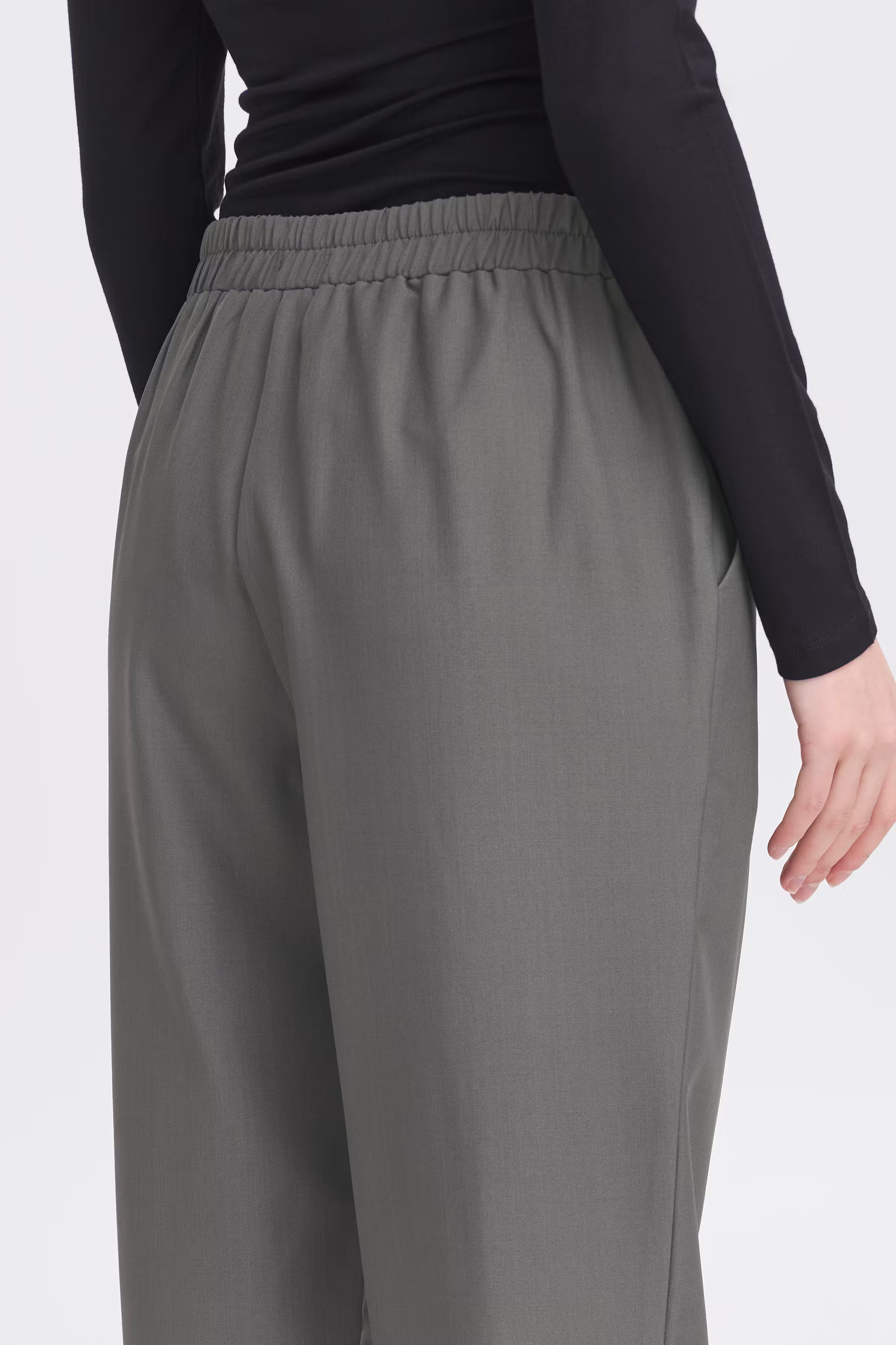 IXDORTHEA Trousers LOOKBOOK DETAIL 20123721-193907