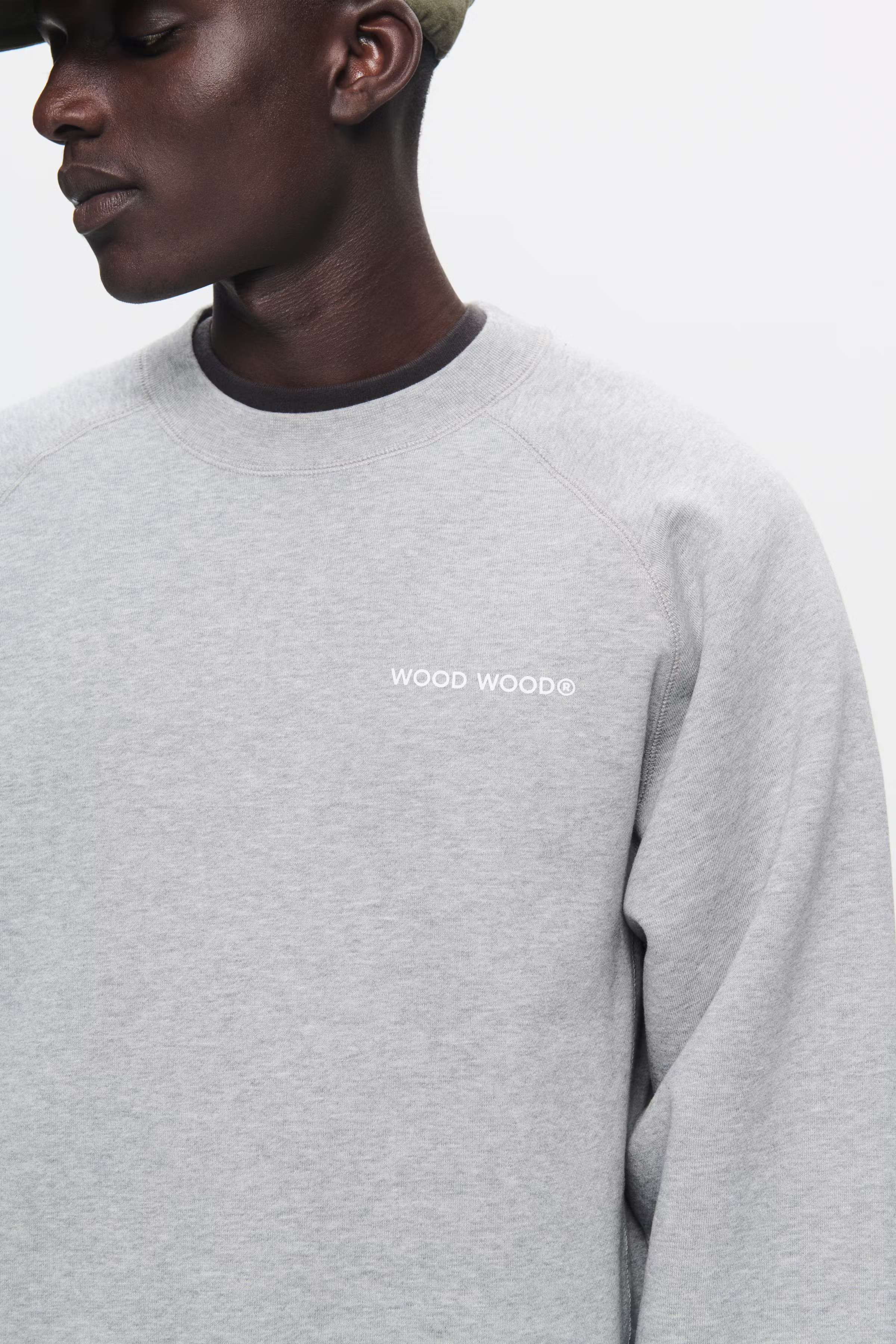 WWHester Sweatshirt LOOKBOOK DETAIL 30251466-303736