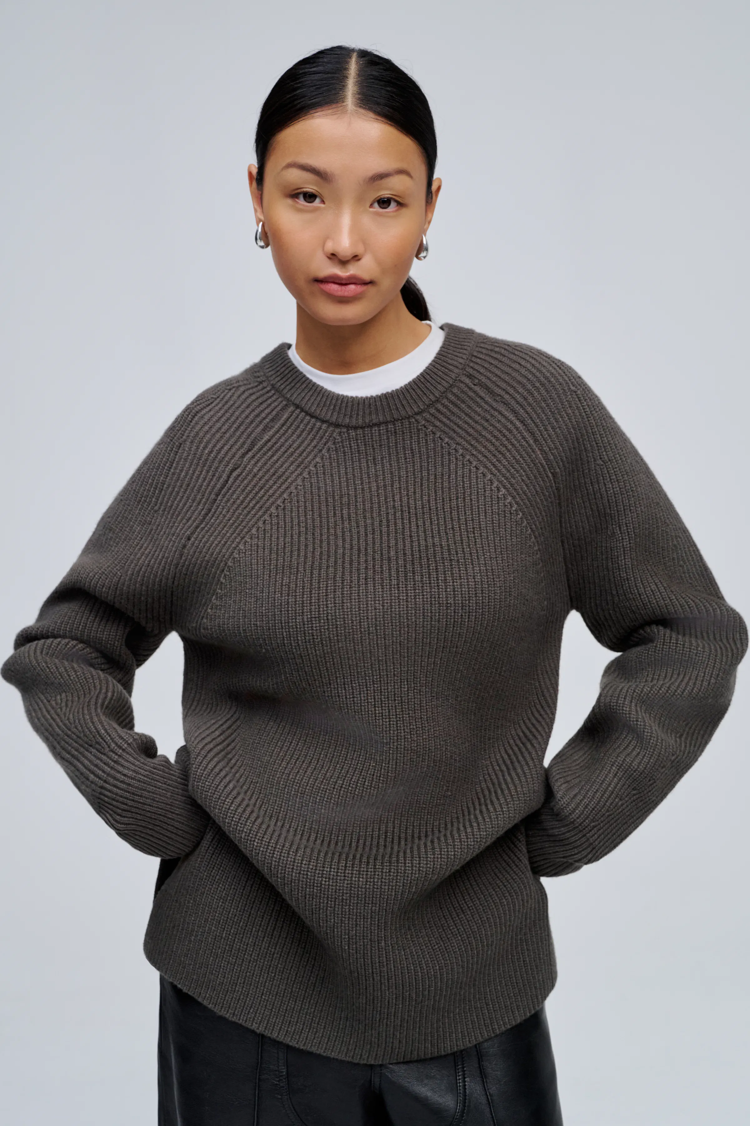 IOFrances Pullover LOOKBOOK FRONT 30600125-GY931