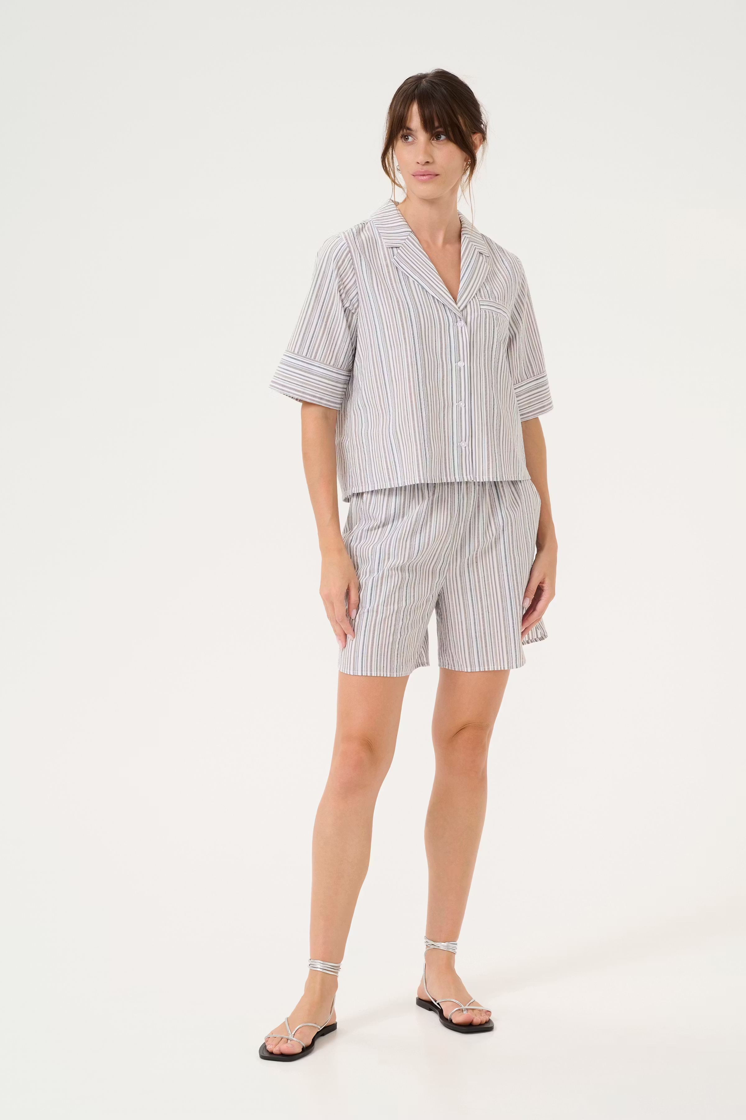 CUtwila Skjorte LOOKBOOK FRONT 50111821-107645