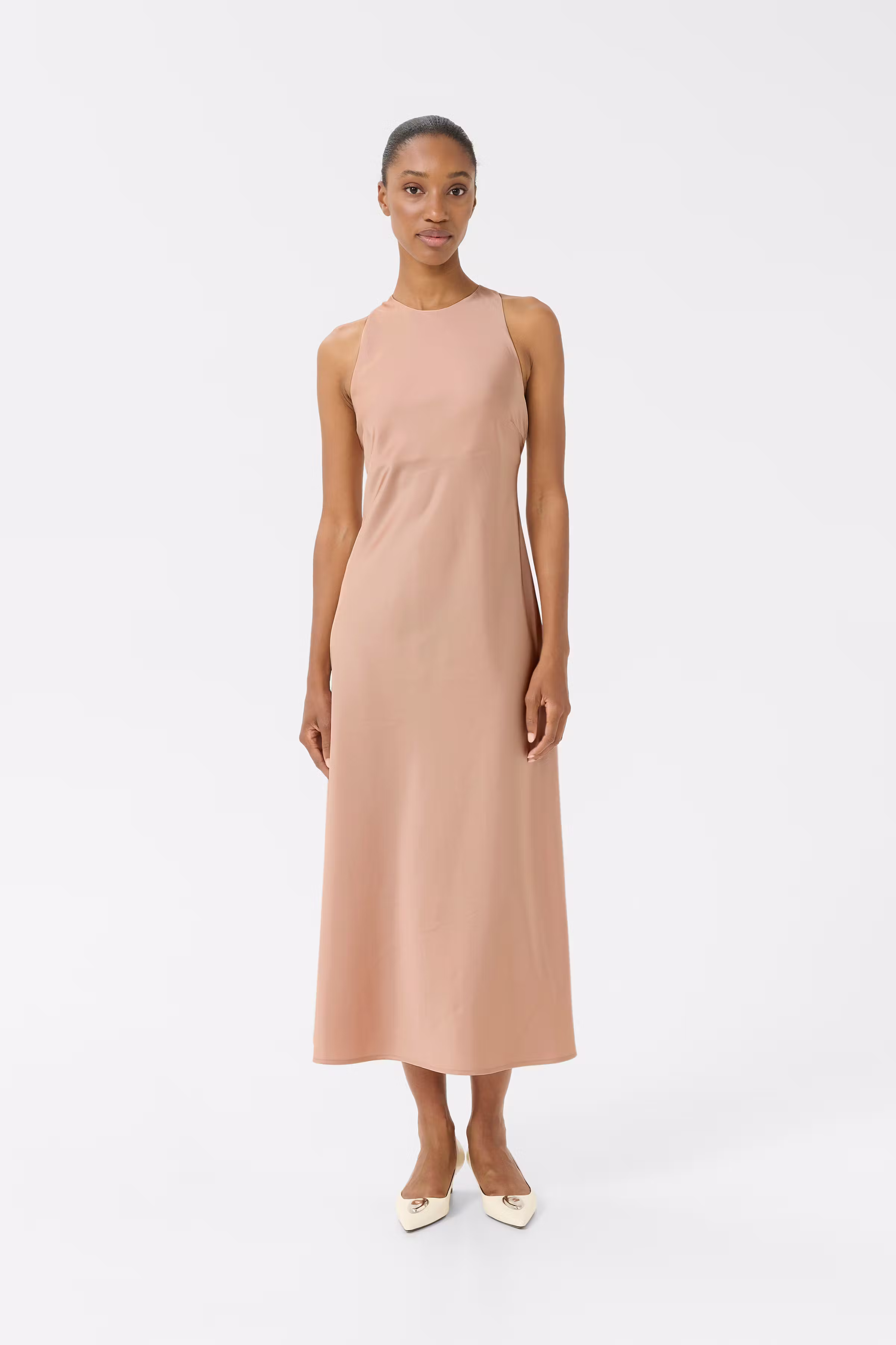 GZceri Dress LOOKBOOK FRONT 10910425-141307