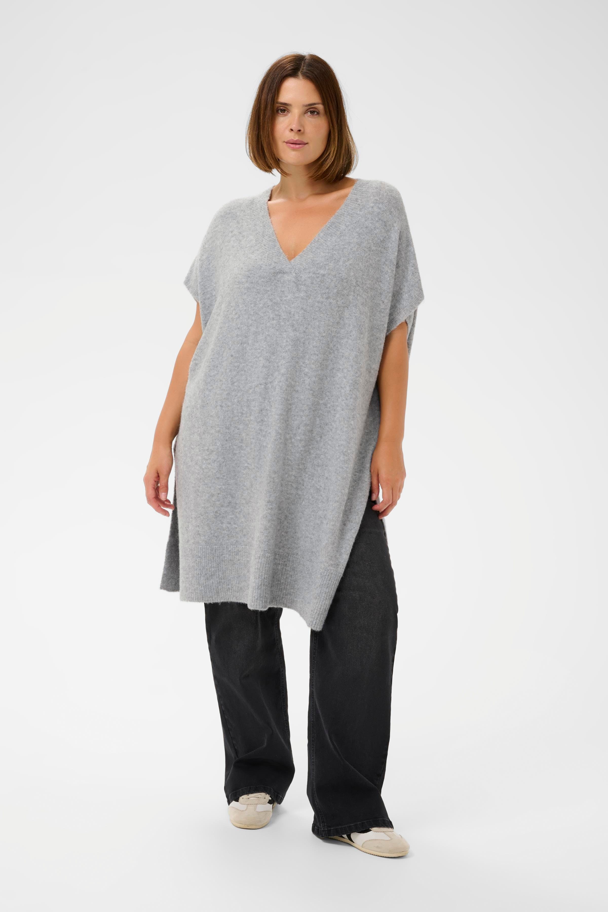 KCannett Poncho LOOKBOOK FRONT 10582738-100123