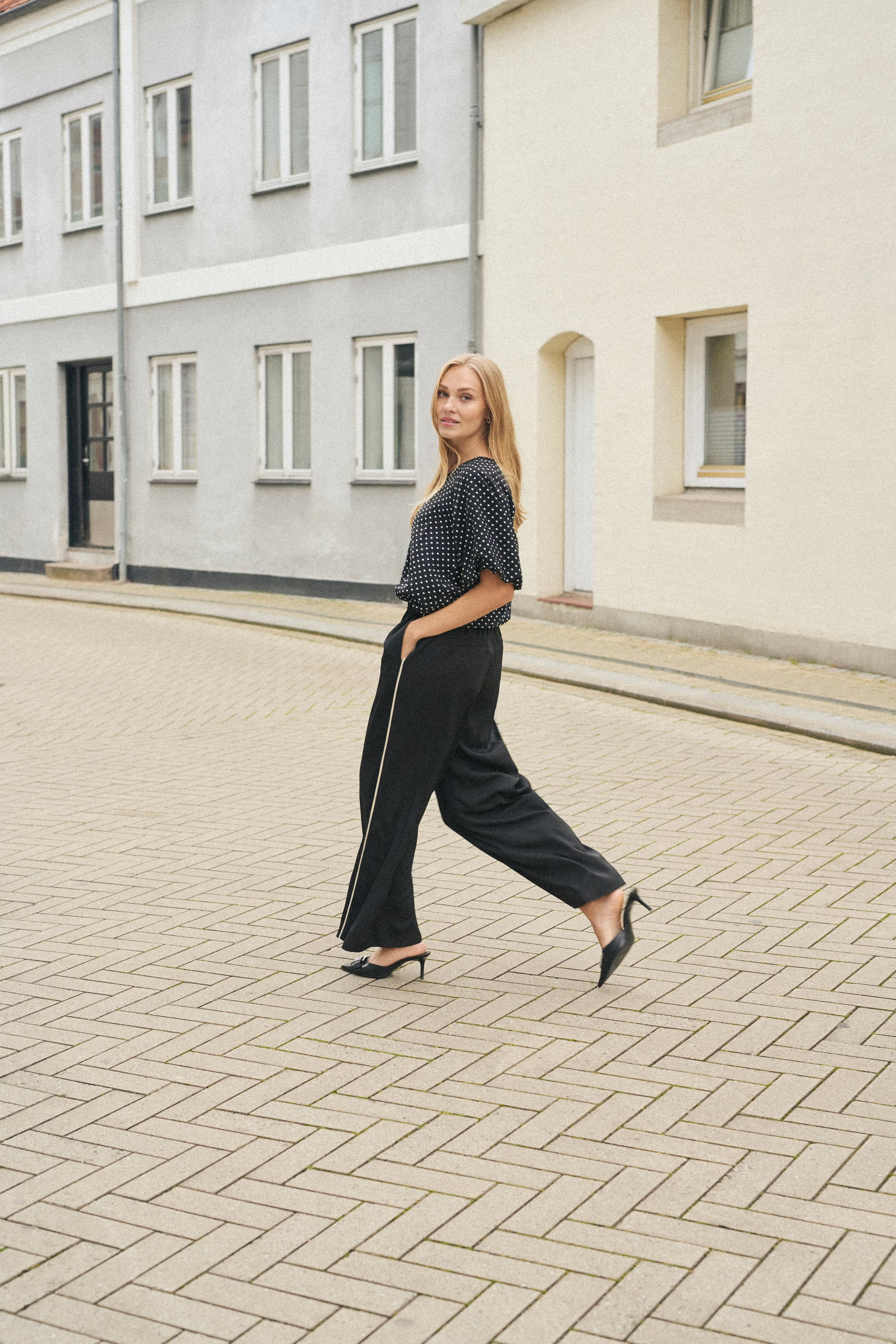 KAtessa Bukser LOCATION NONE 10510245-100121