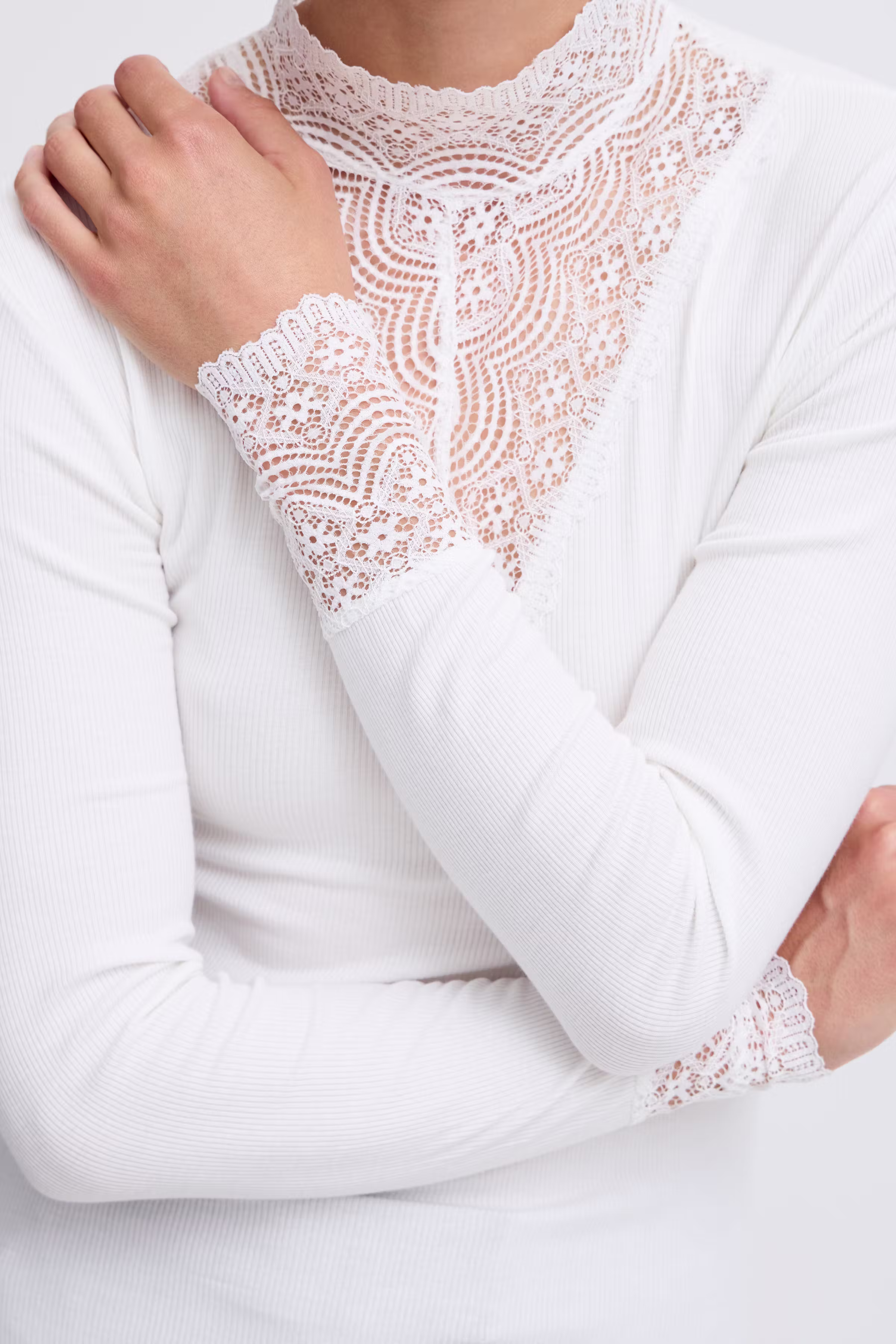 BYRALITSA T-shirt LOOKBOOK DETAIL 20815966-114300