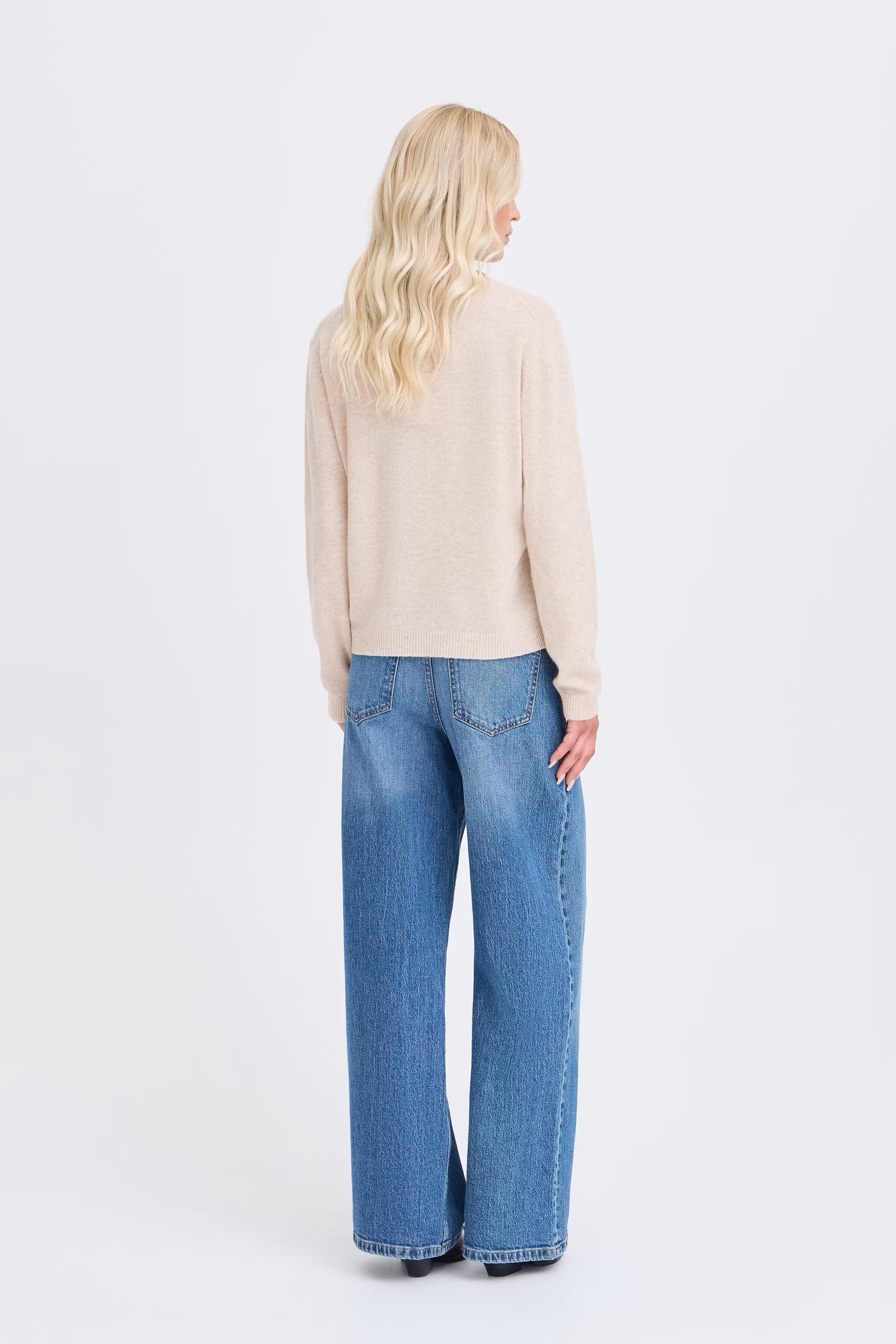 BYOSANNA Pullover LOOKBOOK BACK 20819123-1513041