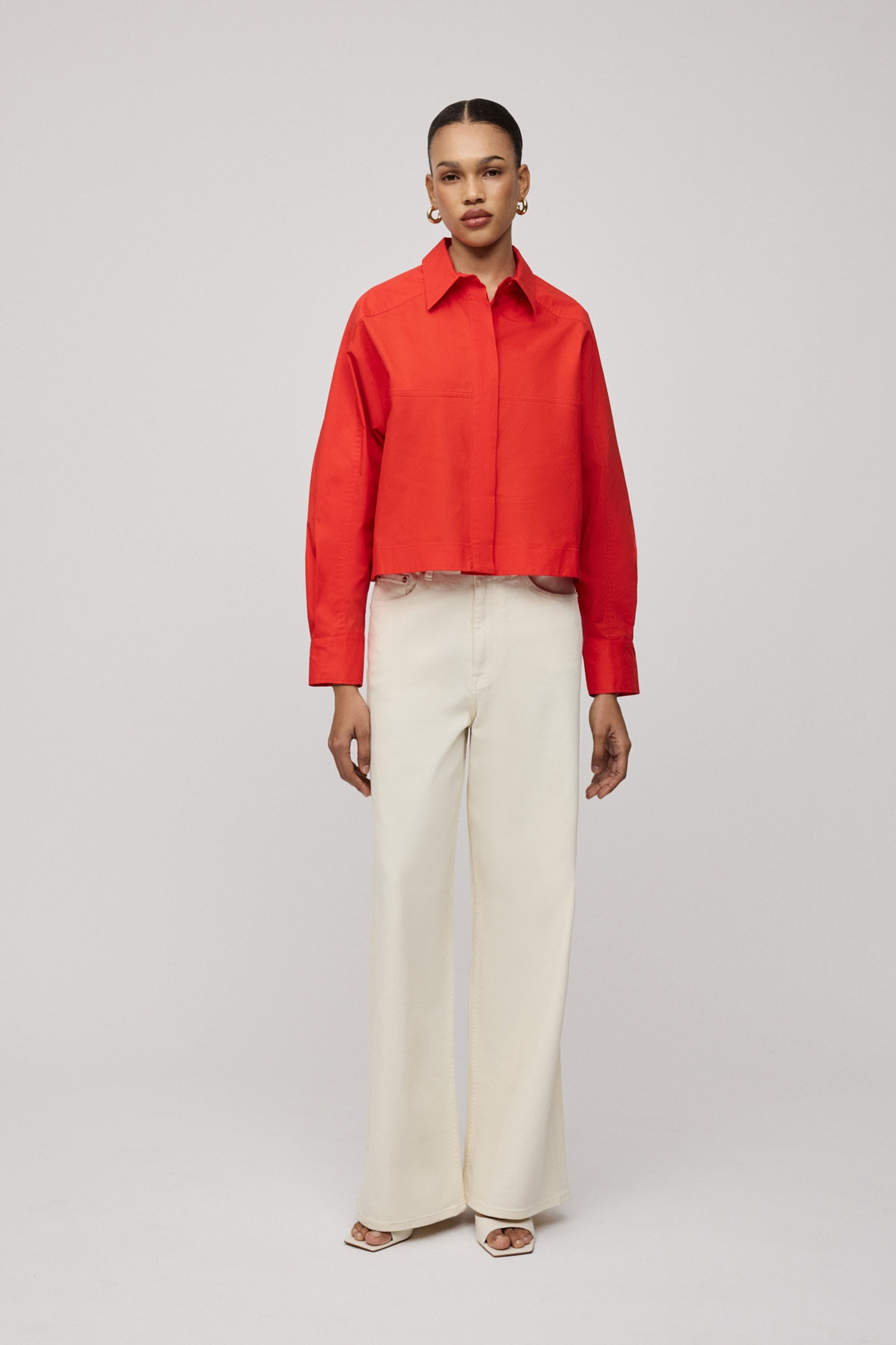 BRITTNEY Blouse LOOKBOOK FRONT 30600489-RE330