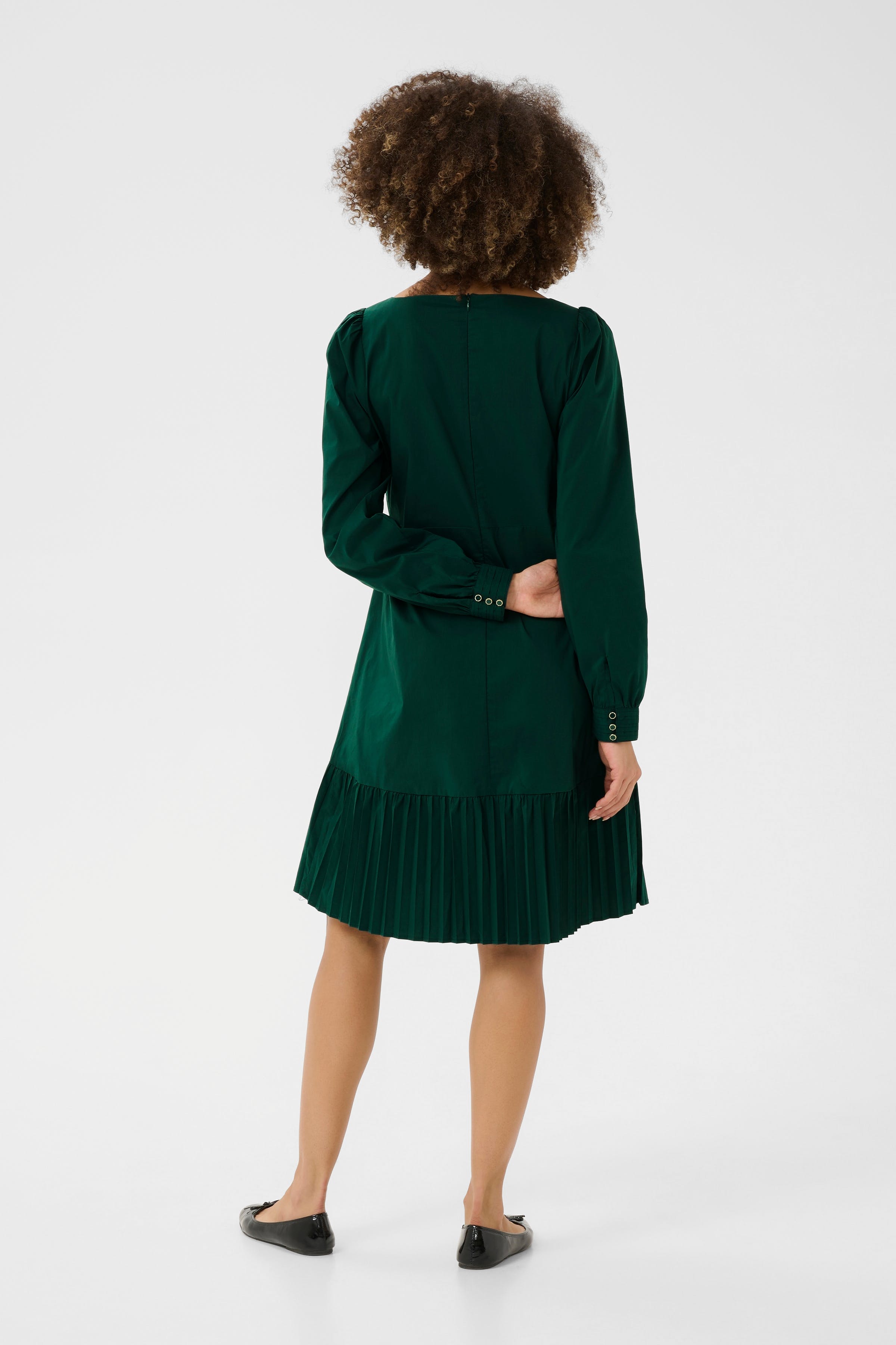 CUbeate Jurk LOOKBOOK BACK 50111419-195220